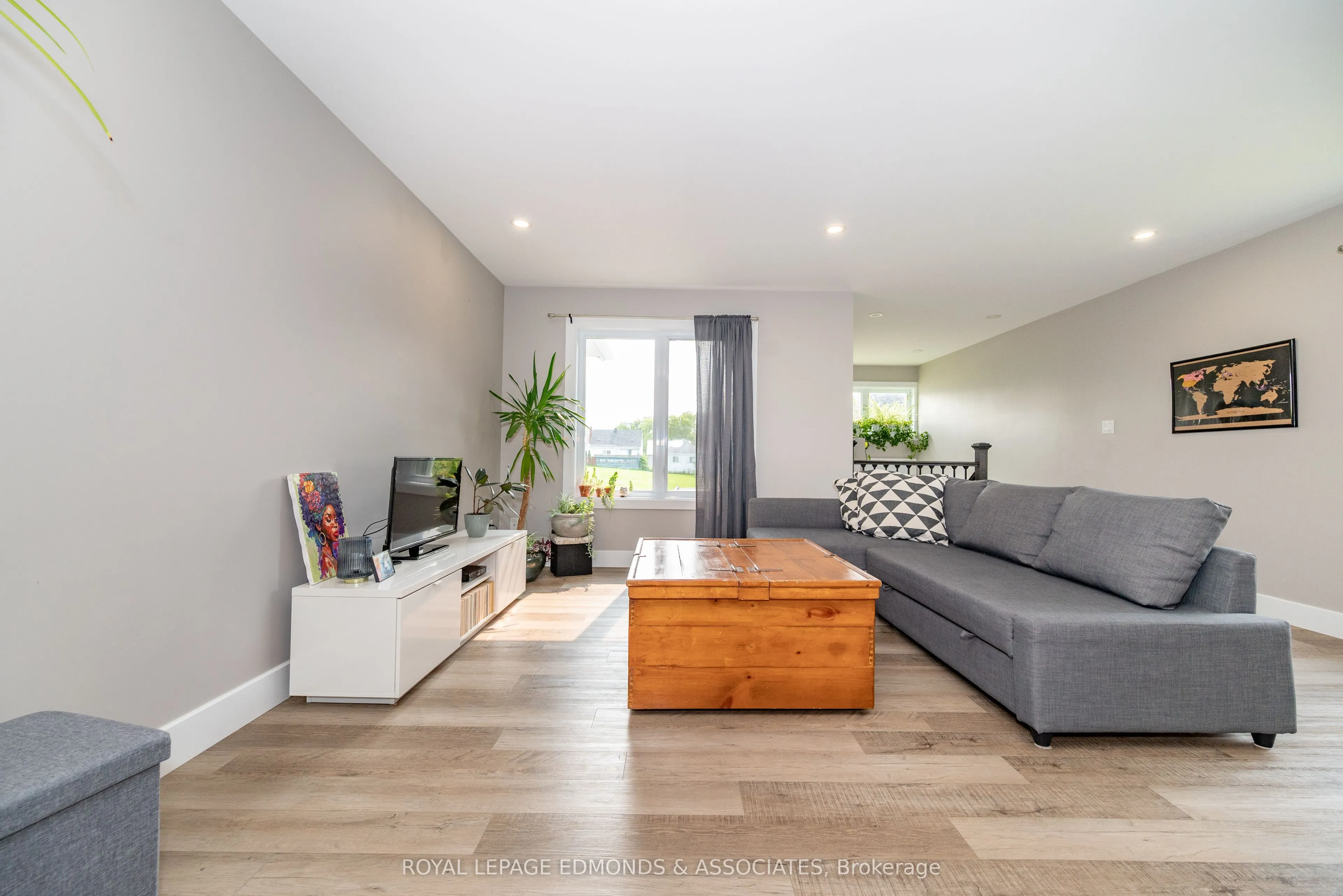464 Dominion Street