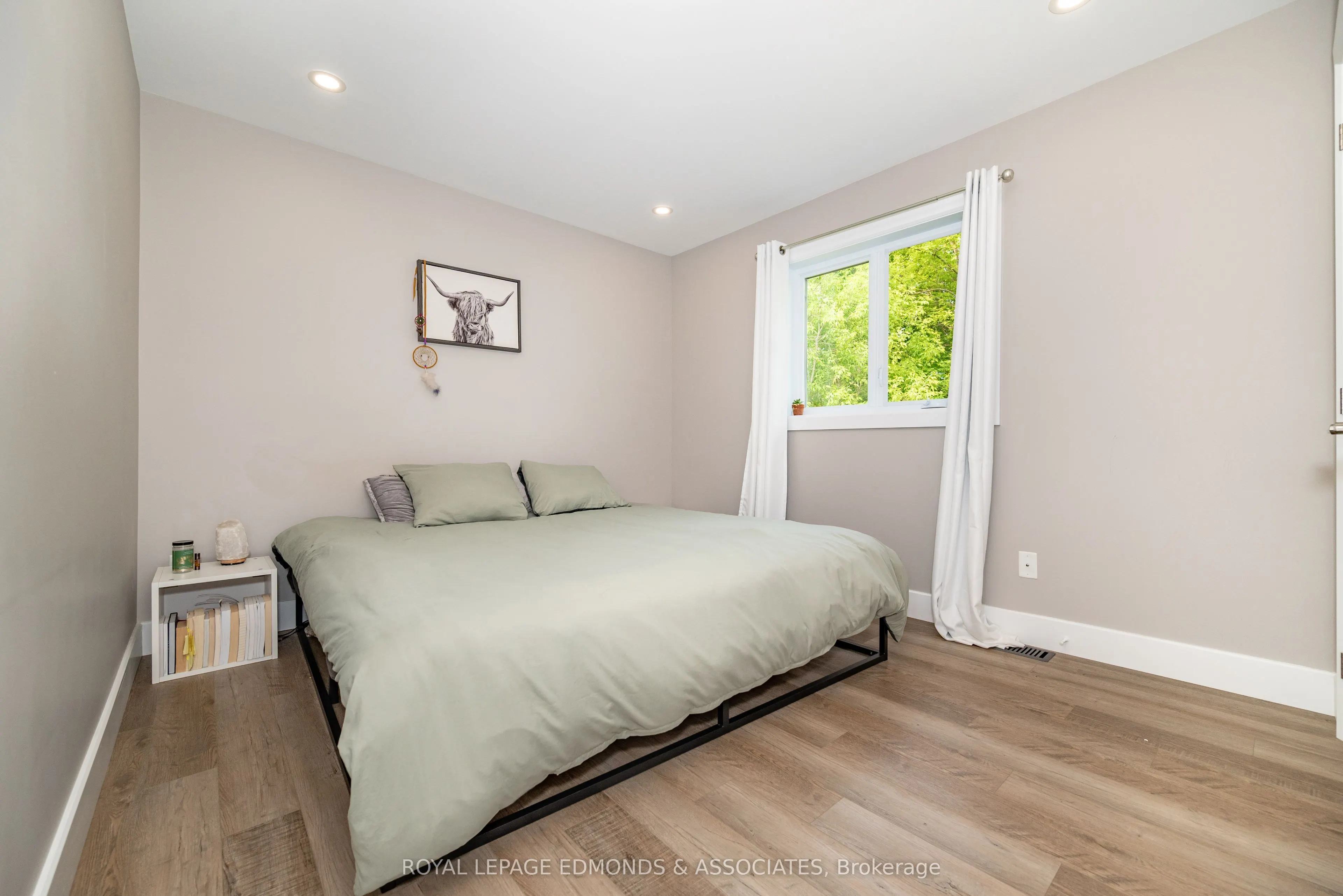 464 Dominion Street