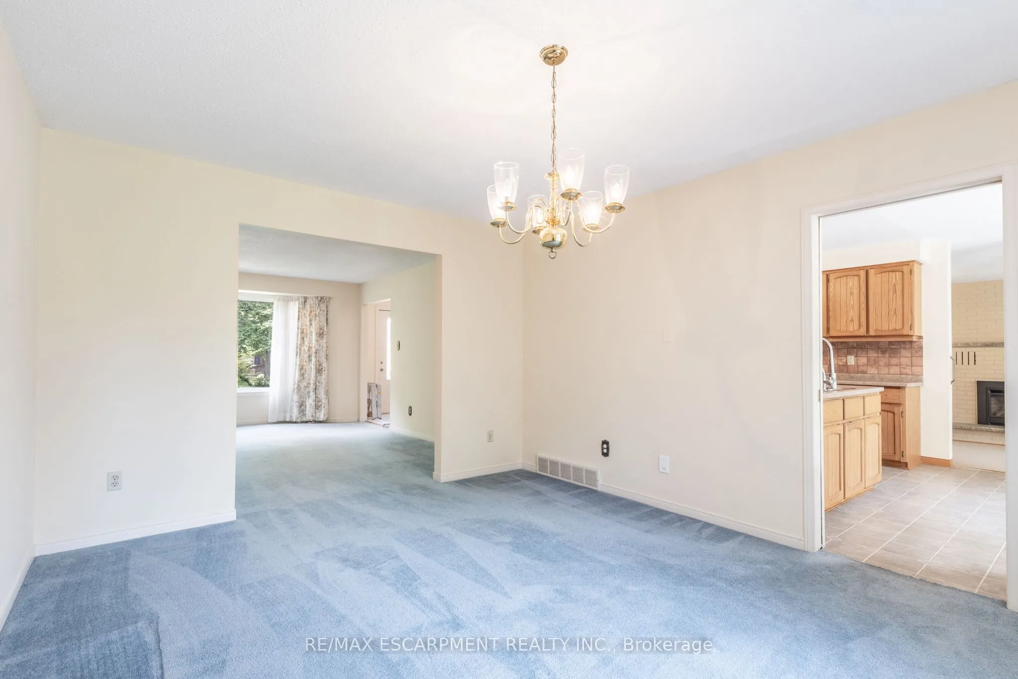 11 Bridlewood Drive