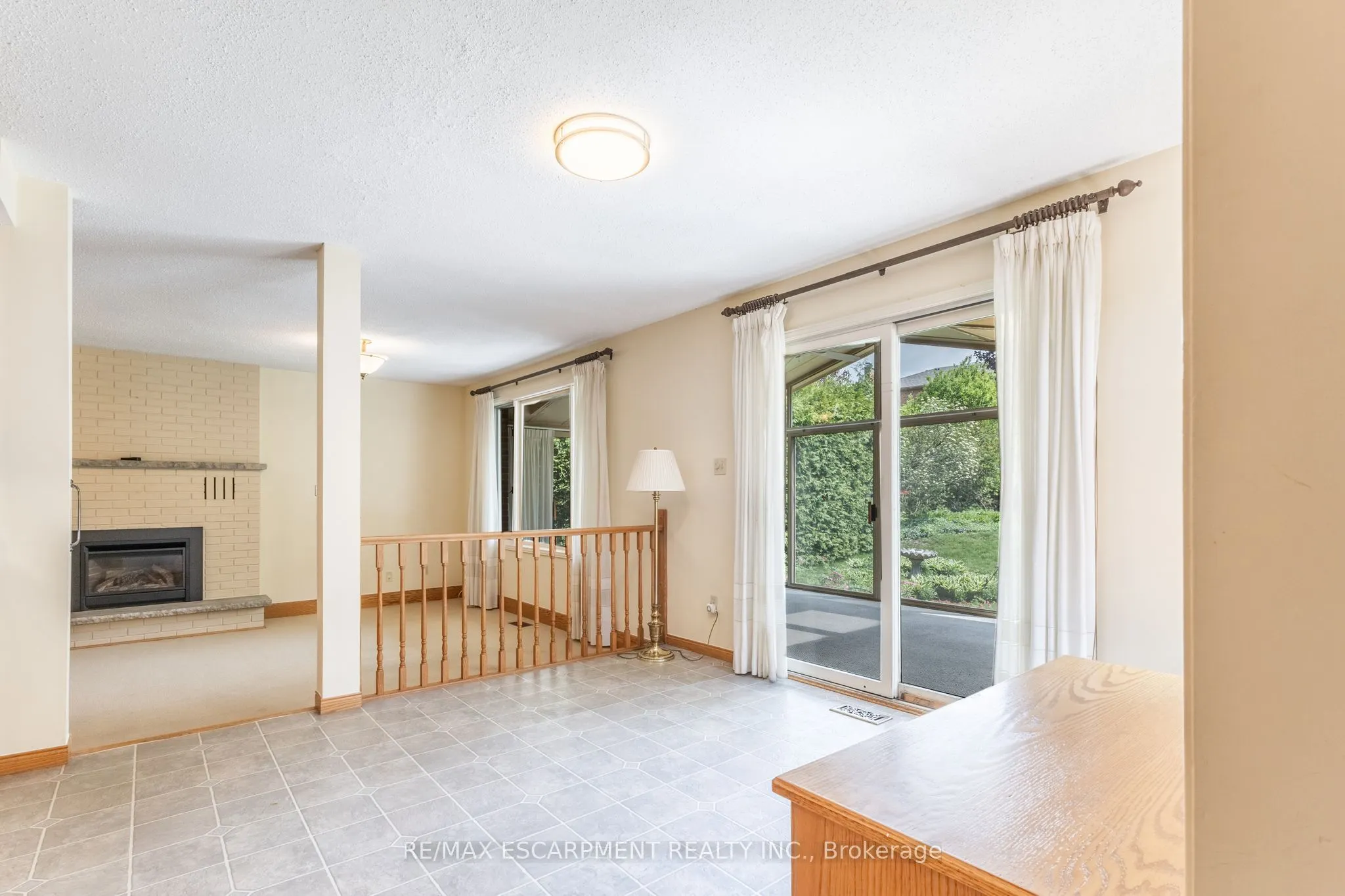 11 Bridlewood Drive