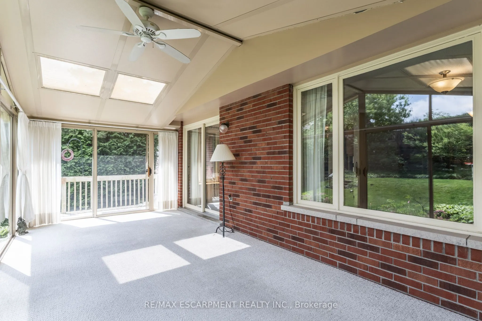 11 Bridlewood Drive