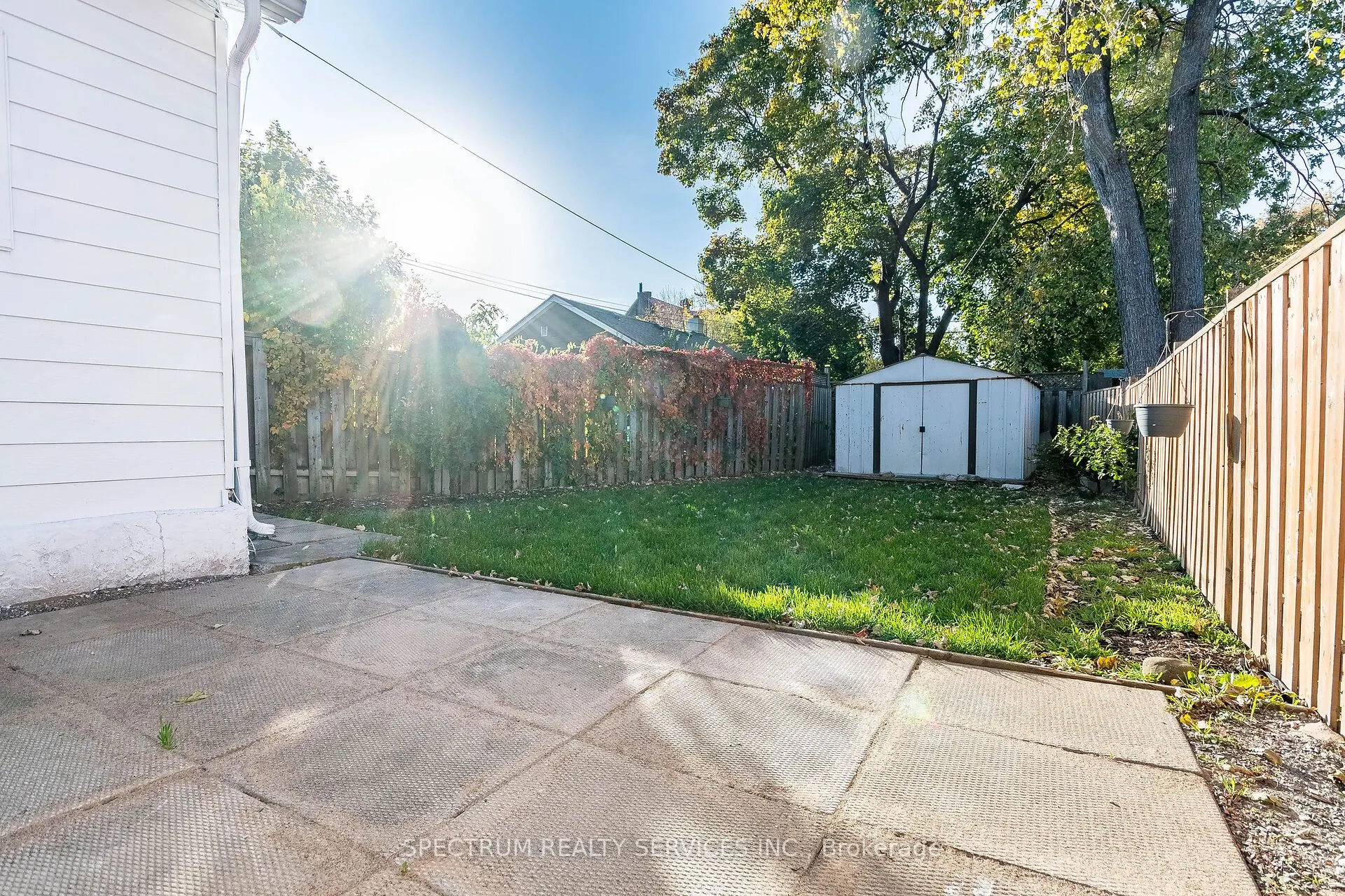135 East Avenue N