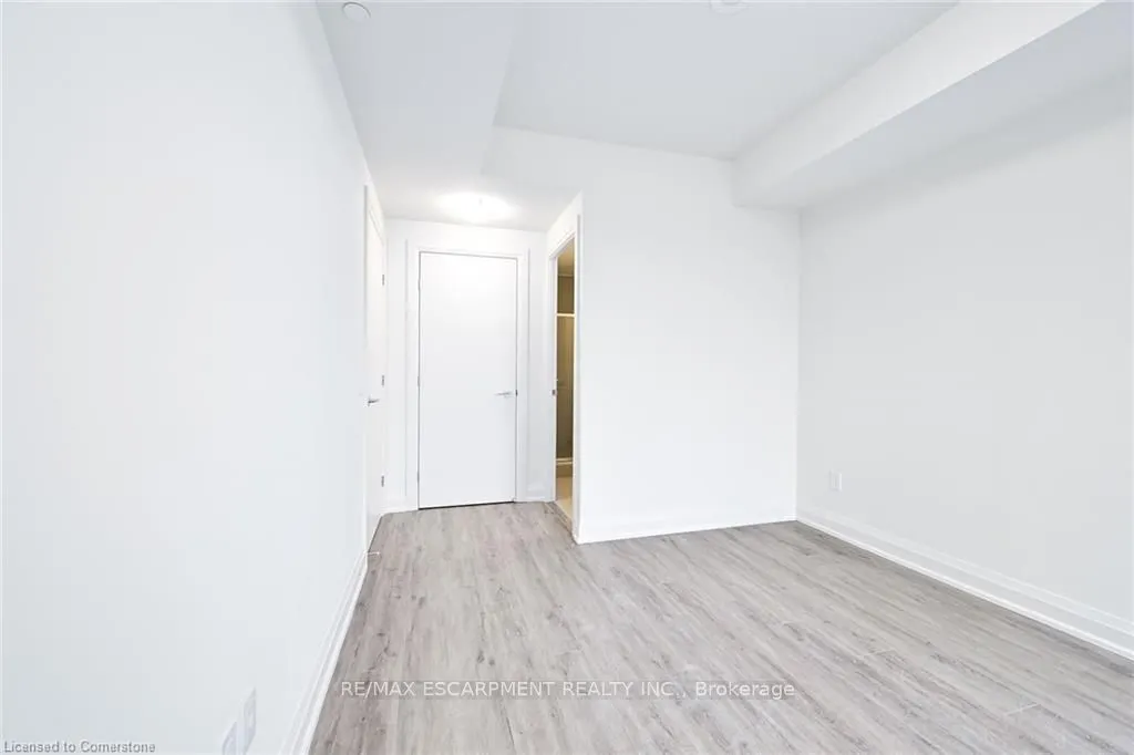 385 WINSTON Road, #901