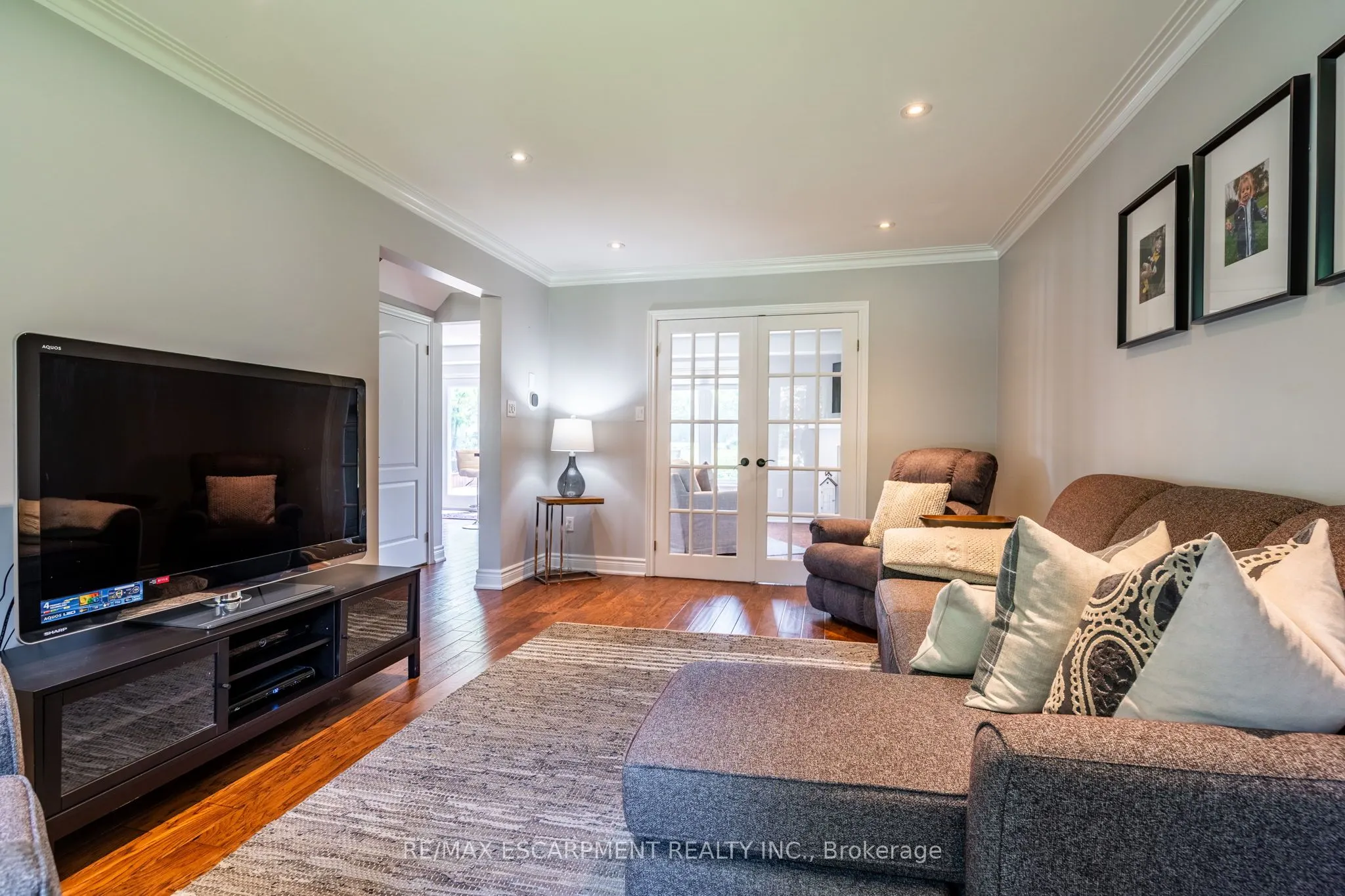 19 Savona Crescent