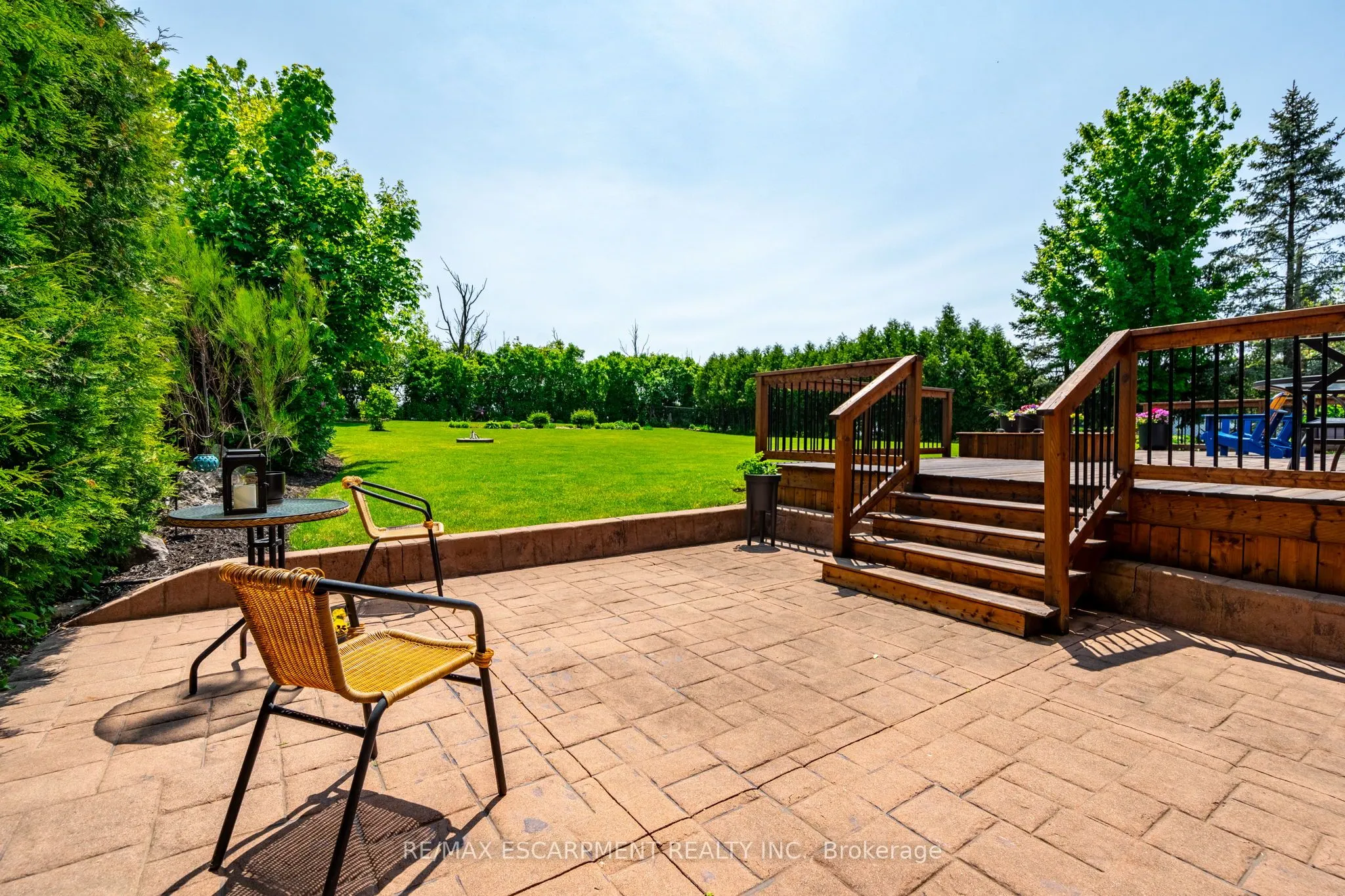19 Savona Crescent