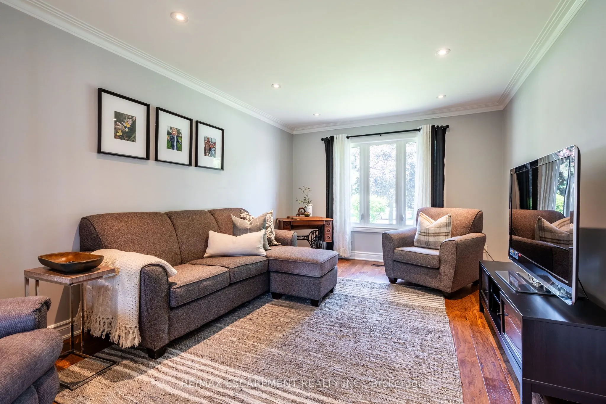 19 Savona Crescent