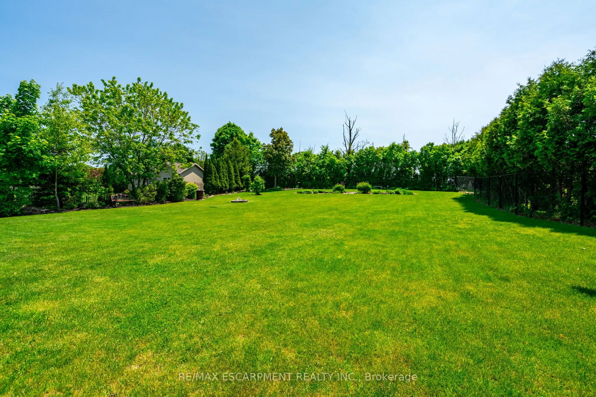 19 Savona Crescent