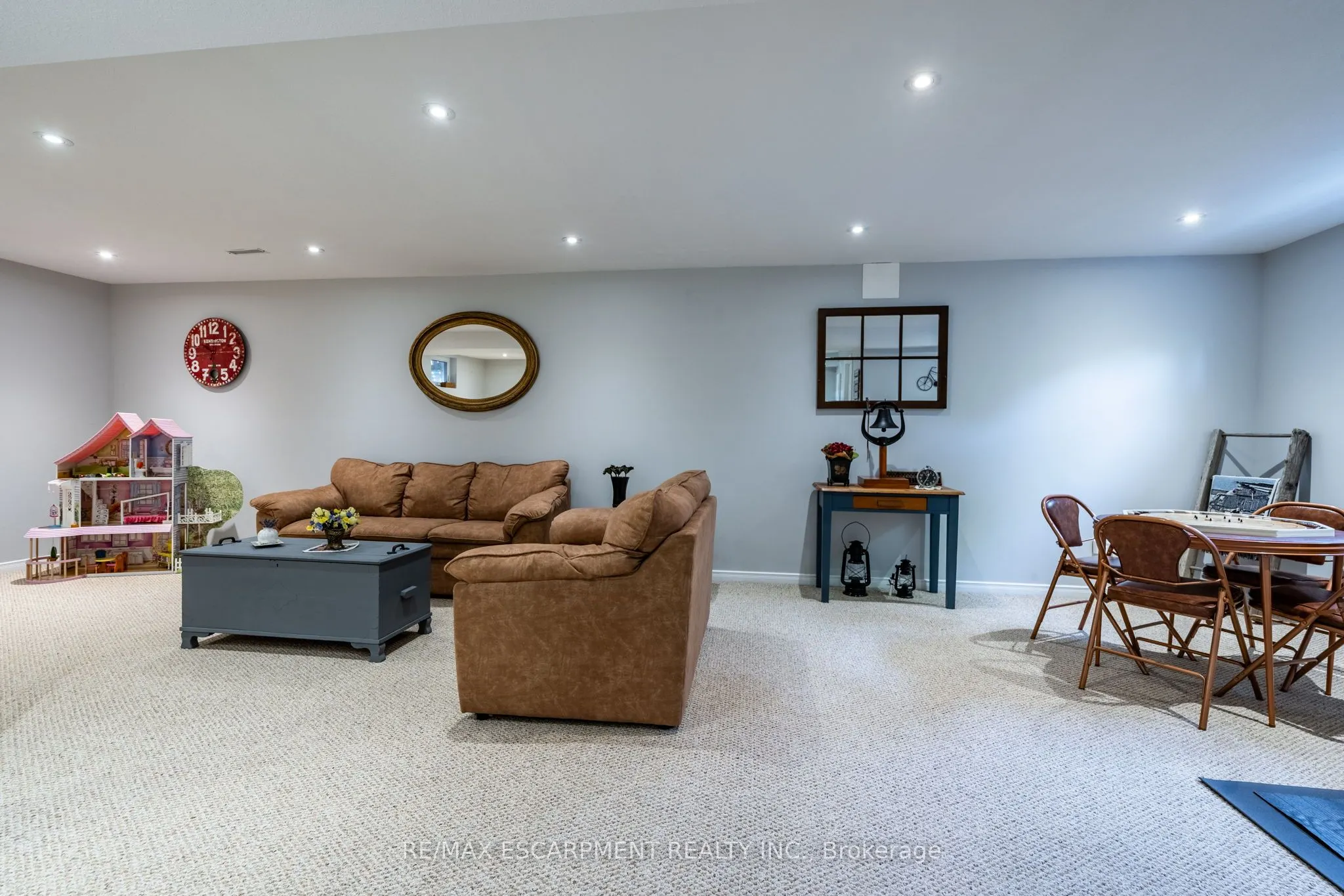 19 Savona Crescent