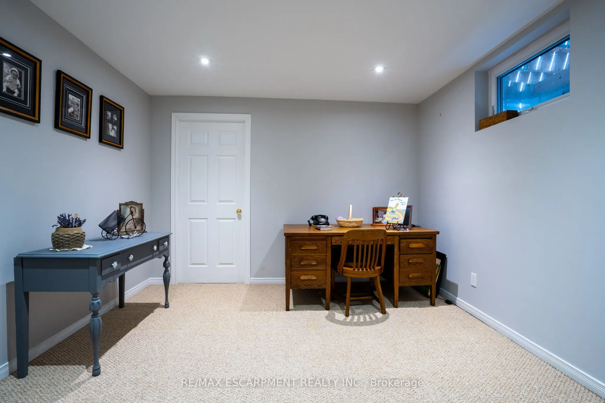 19 Savona Crescent