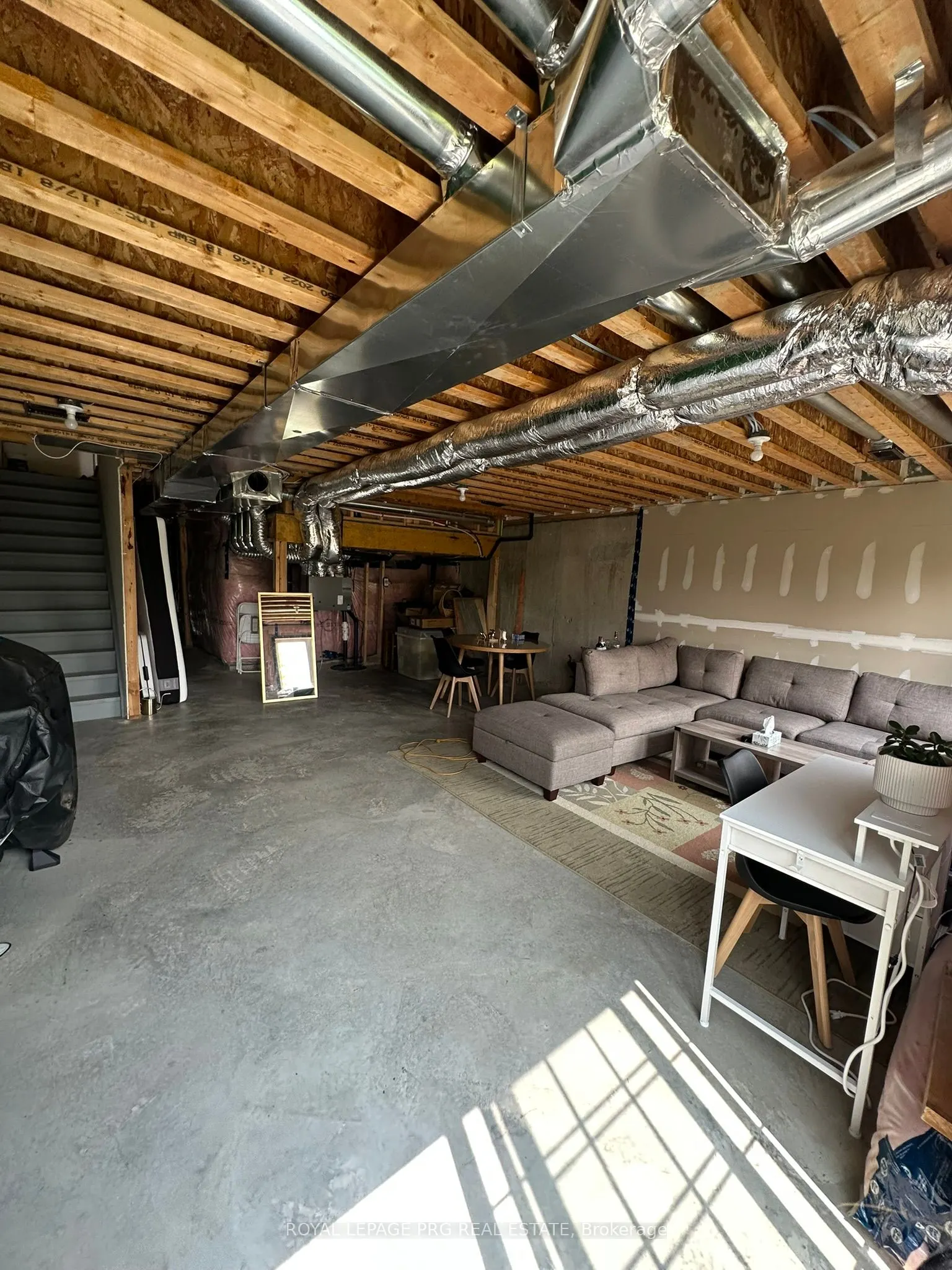 112 Winters Way