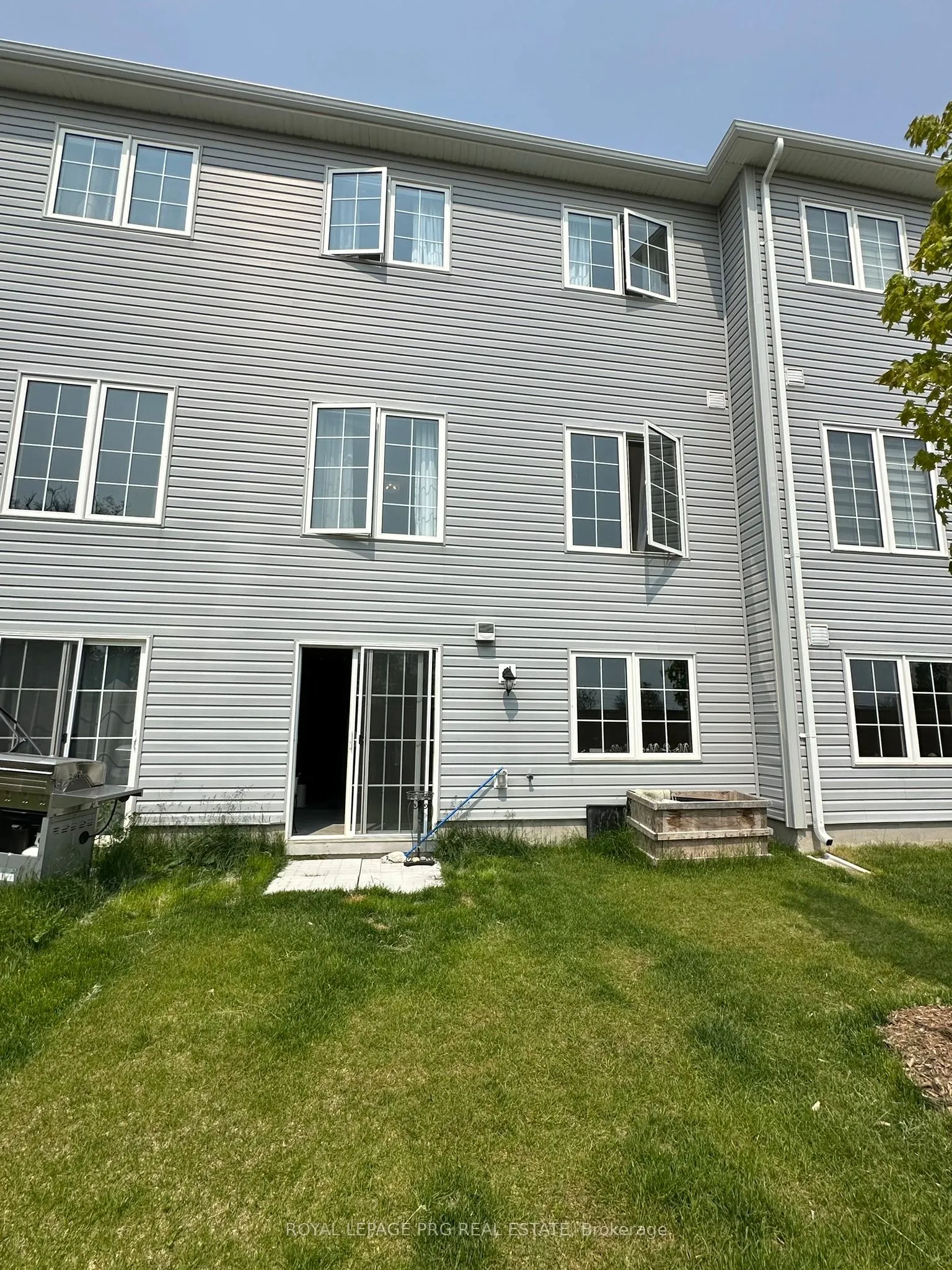 112 Winters Way