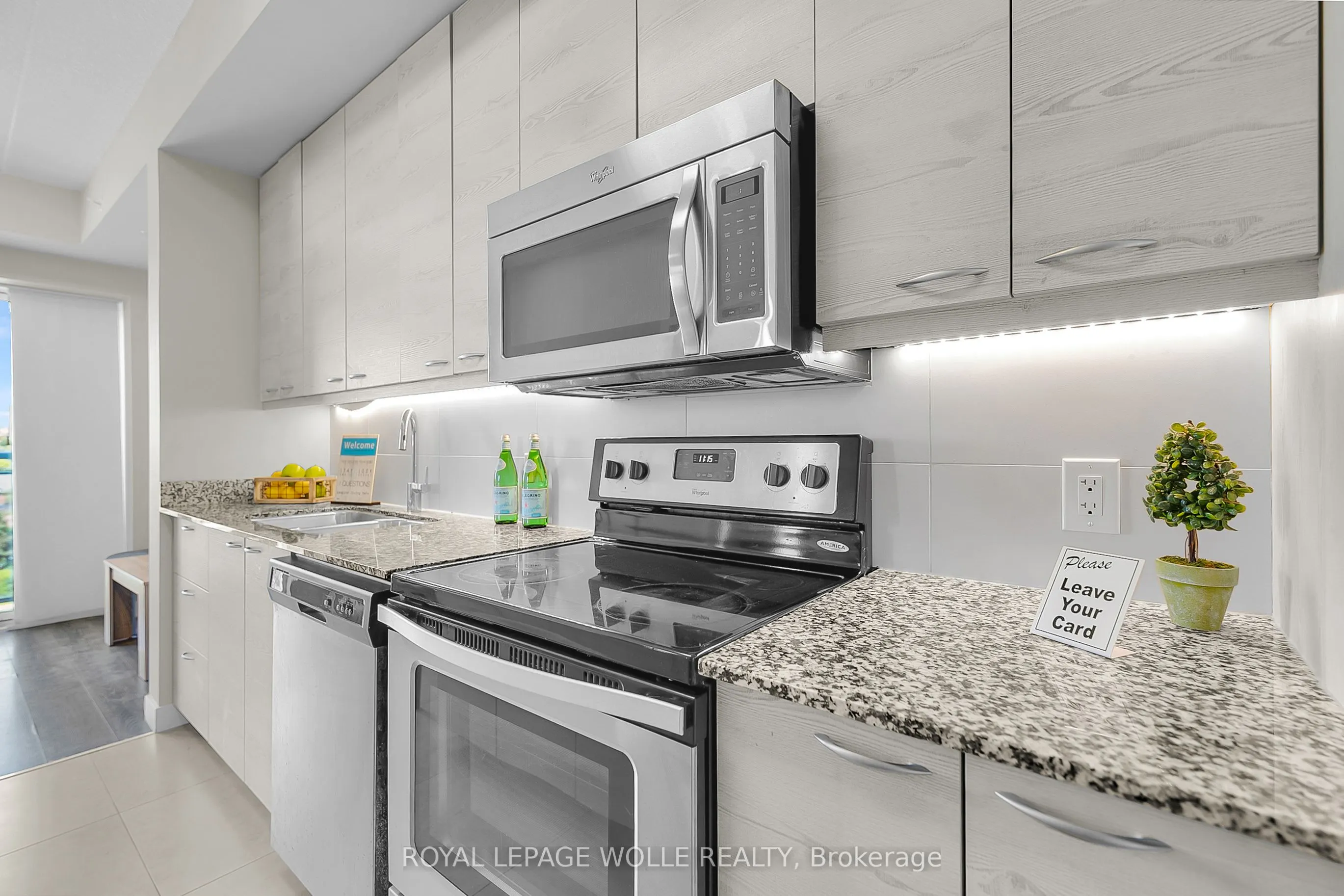 280 Lester Street #404