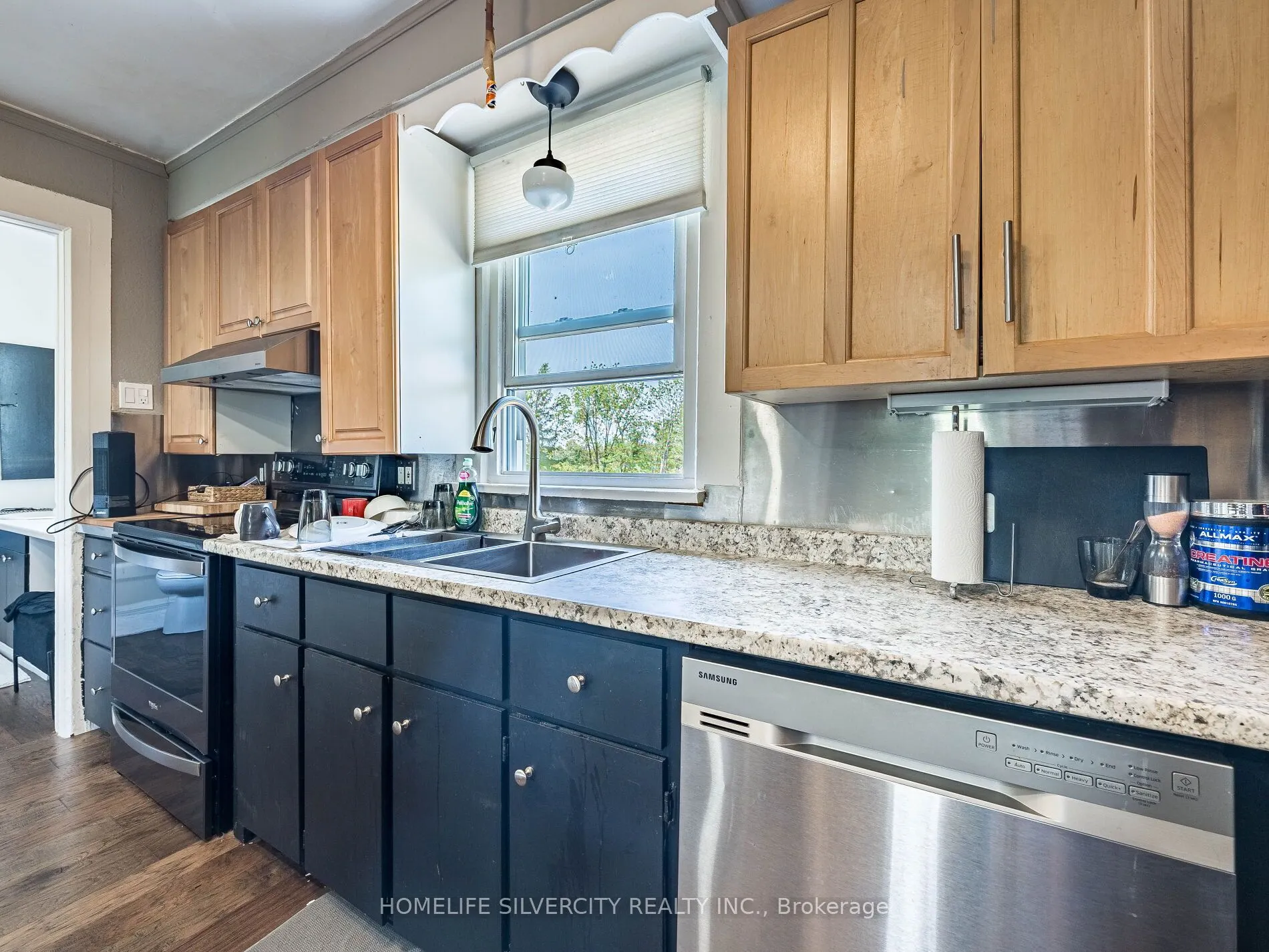 4613 N Service Road