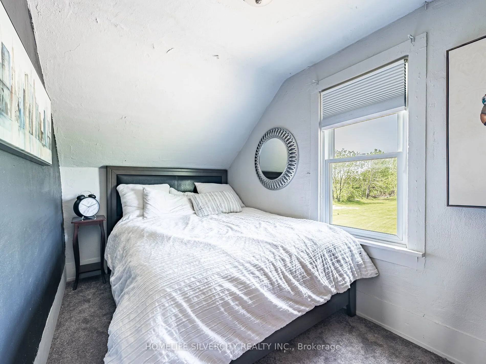 4613 N Service Road