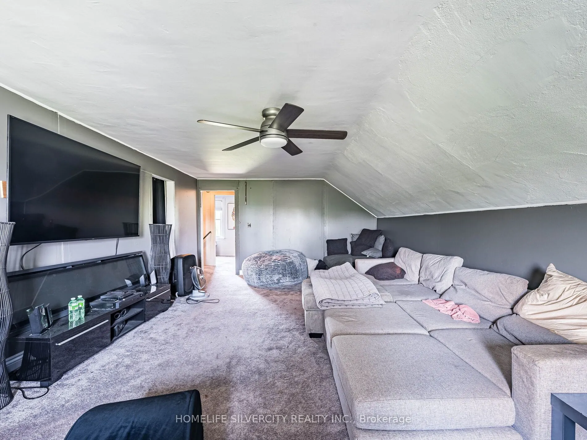 4613 N Service Road