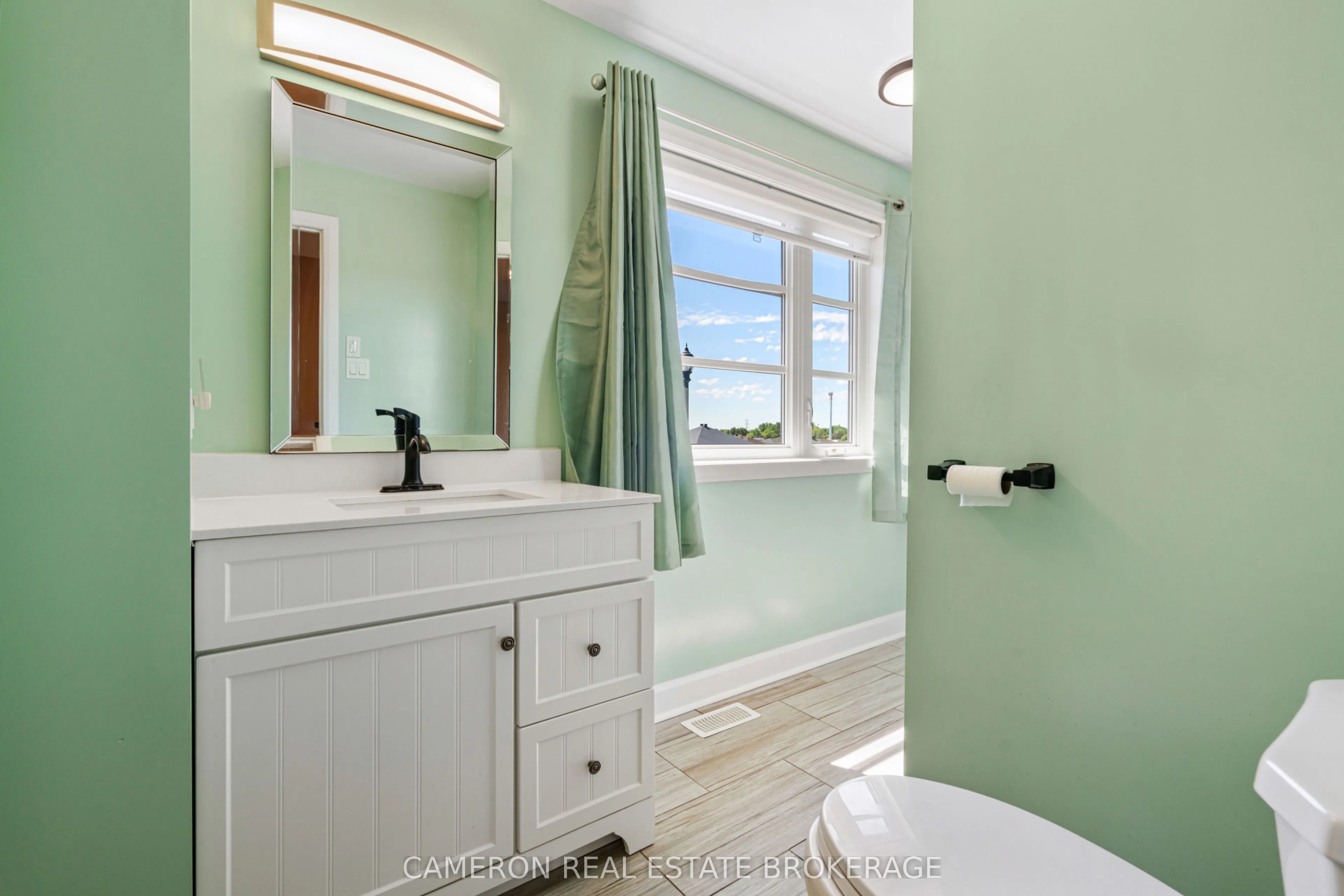 205 Eastport Drive