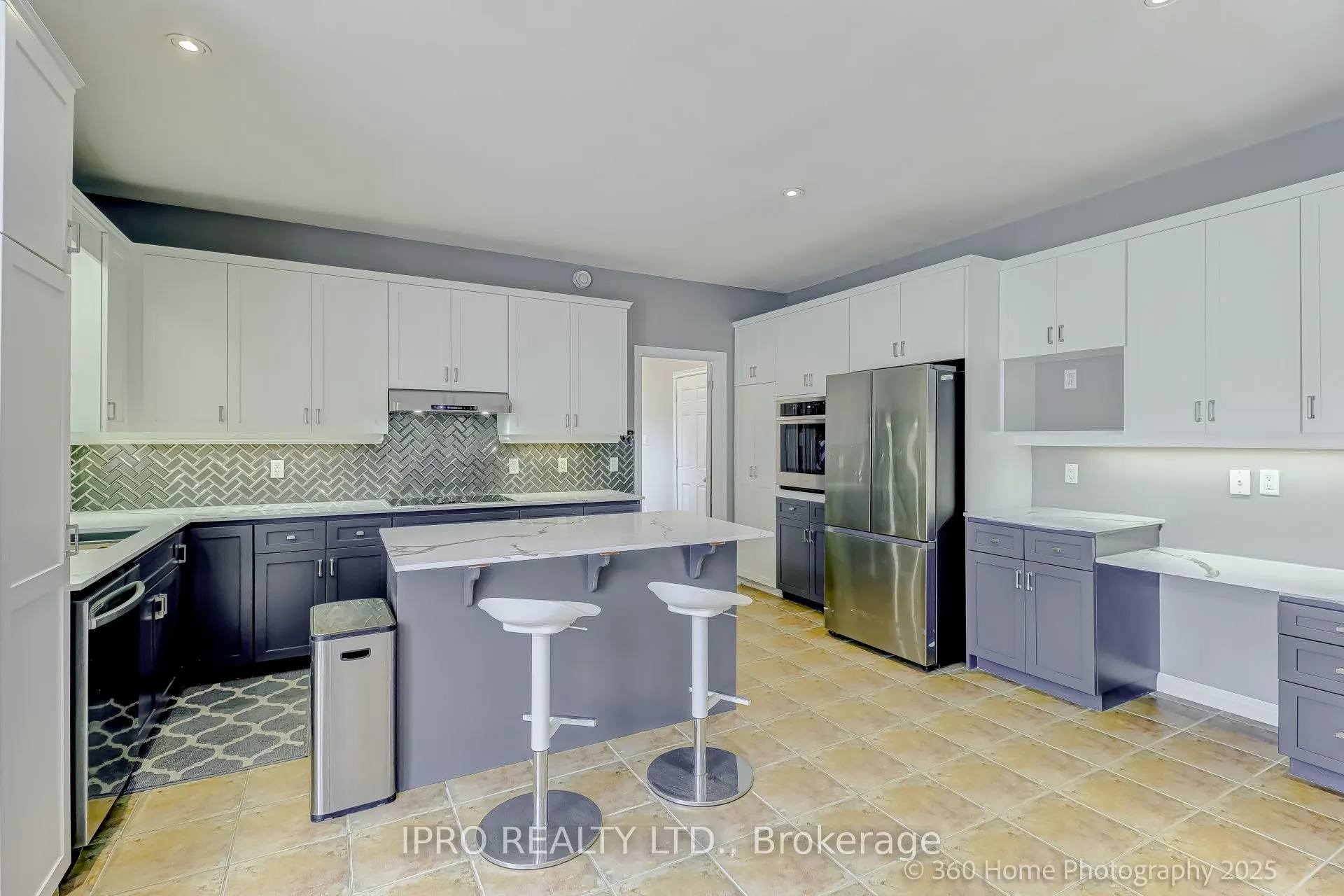 37 Woodland Drive