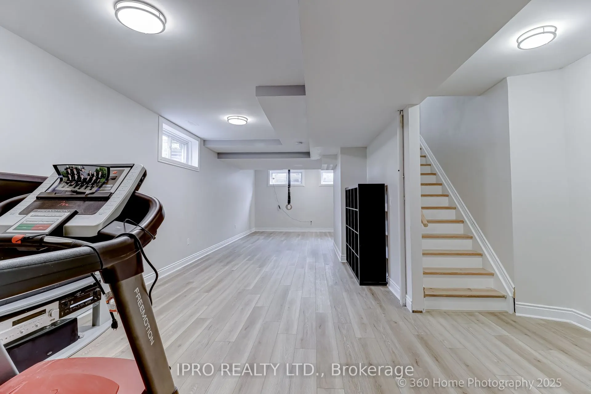 37 Woodland Drive