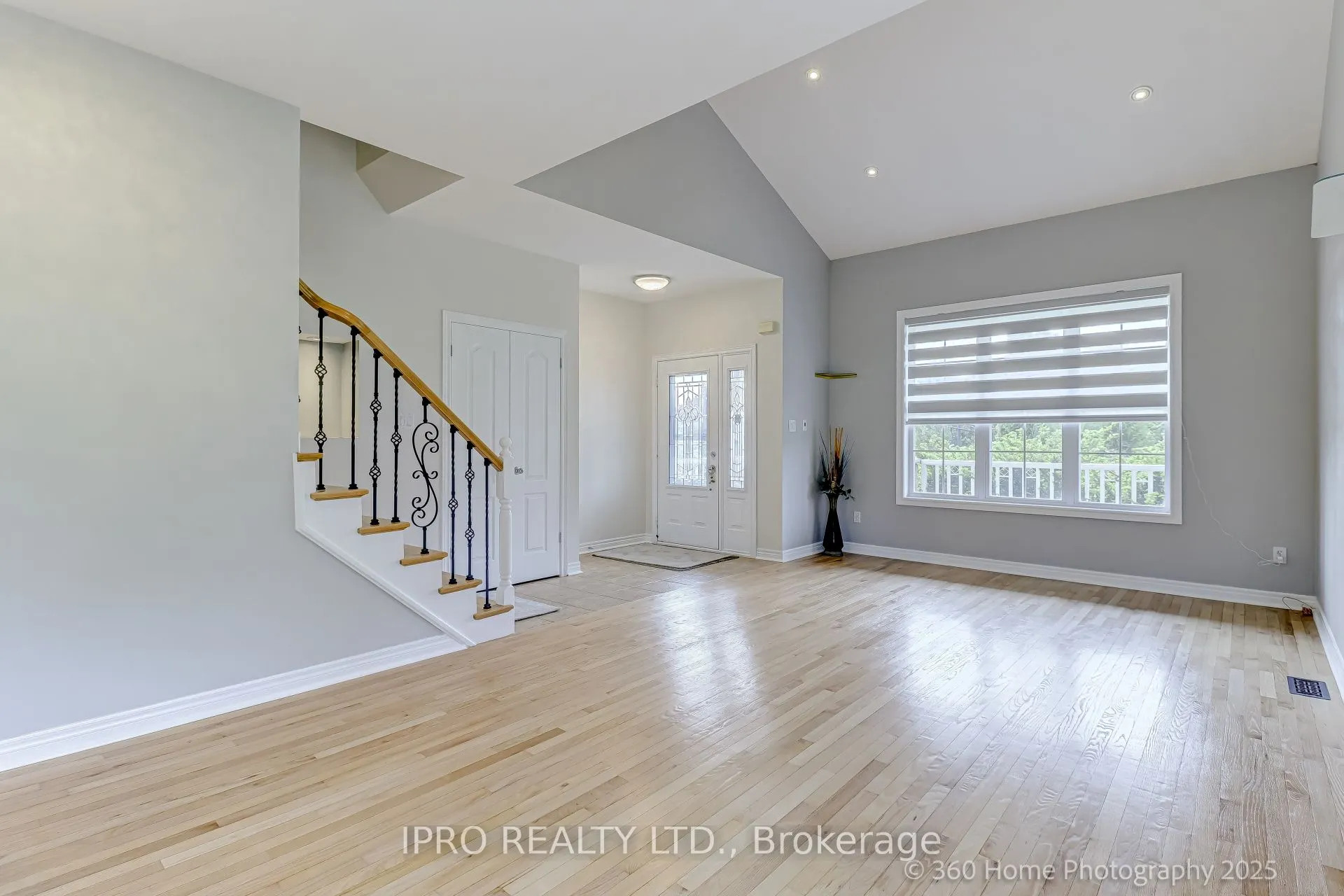 37 Woodland Drive