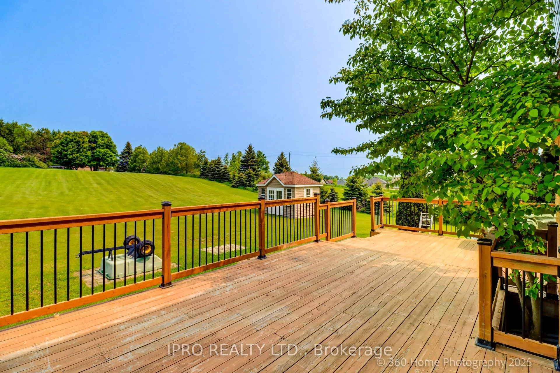 37 Woodland Drive