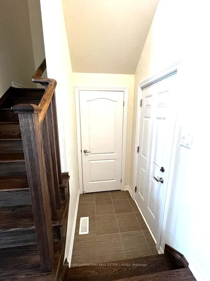 216 Explorer Way