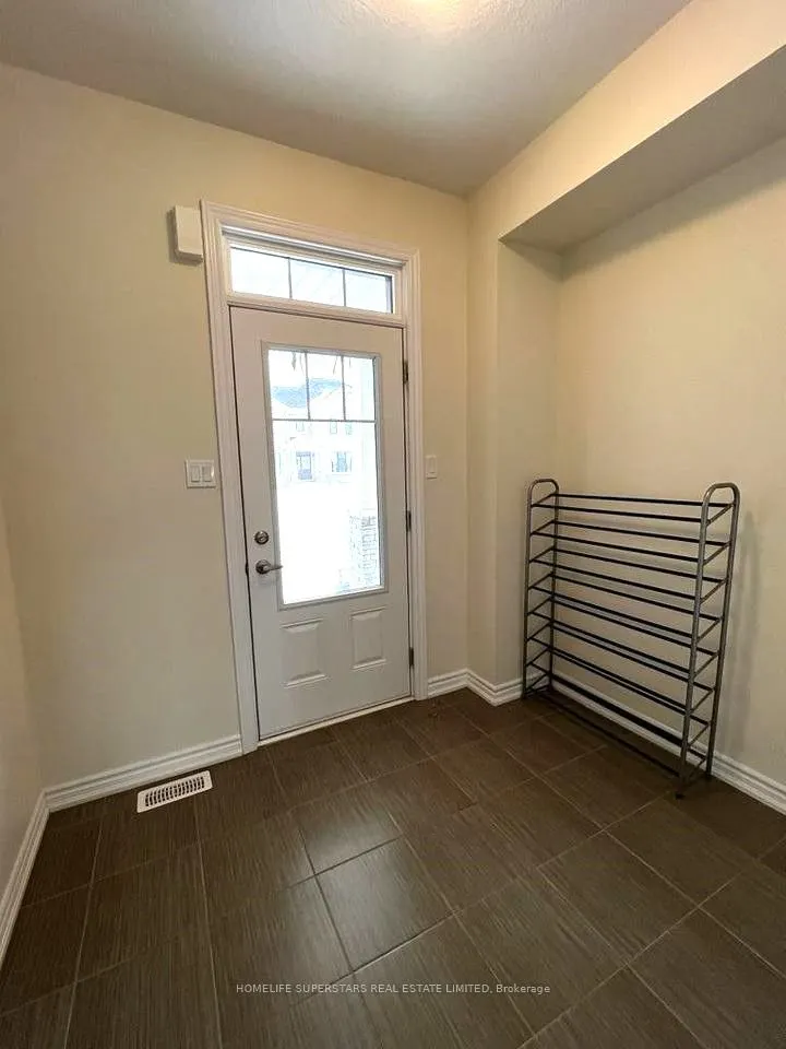 216 Explorer Way
