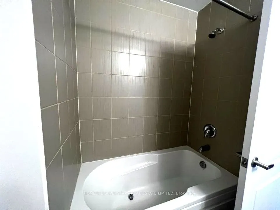 216 Explorer Way