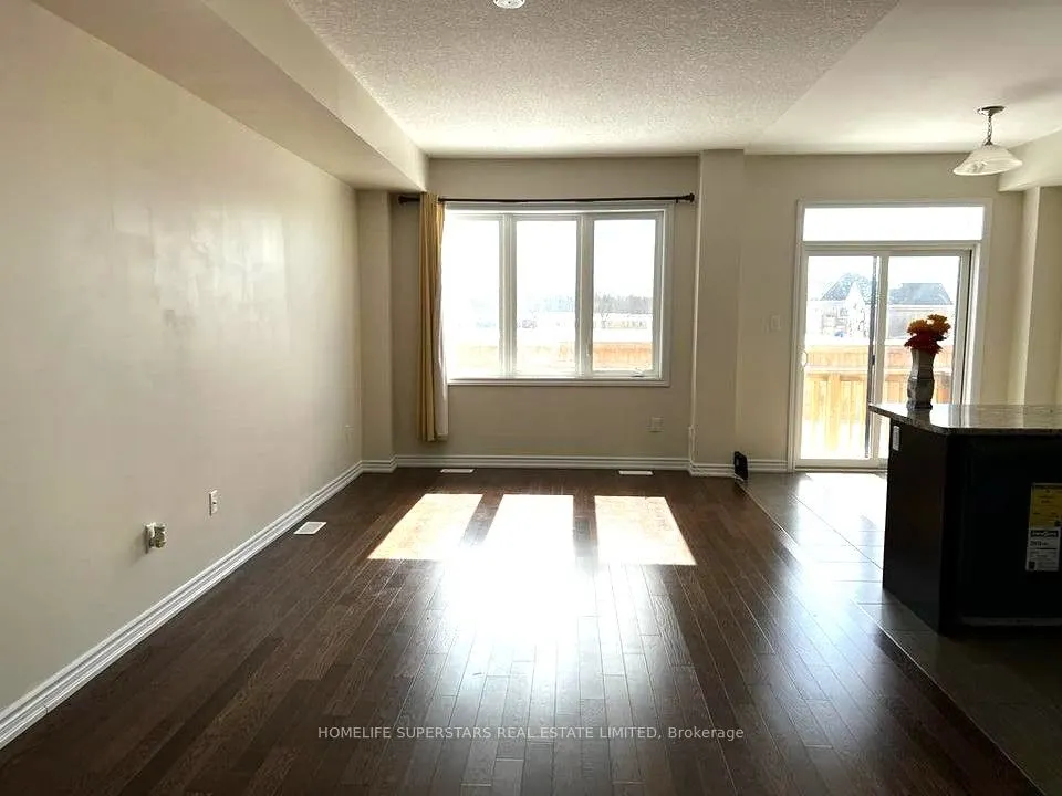 216 Explorer Way