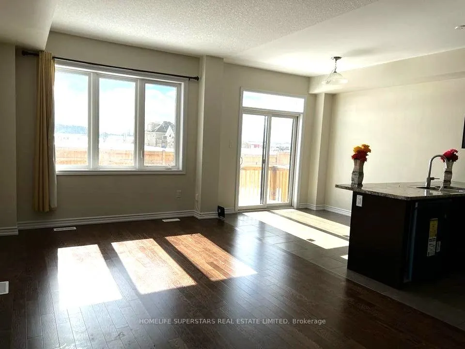 216 Explorer Way