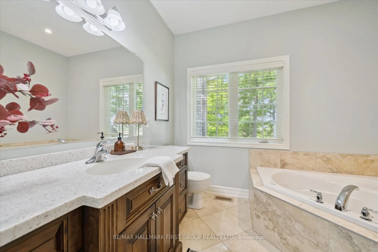 2317 Sherbrooke Street W