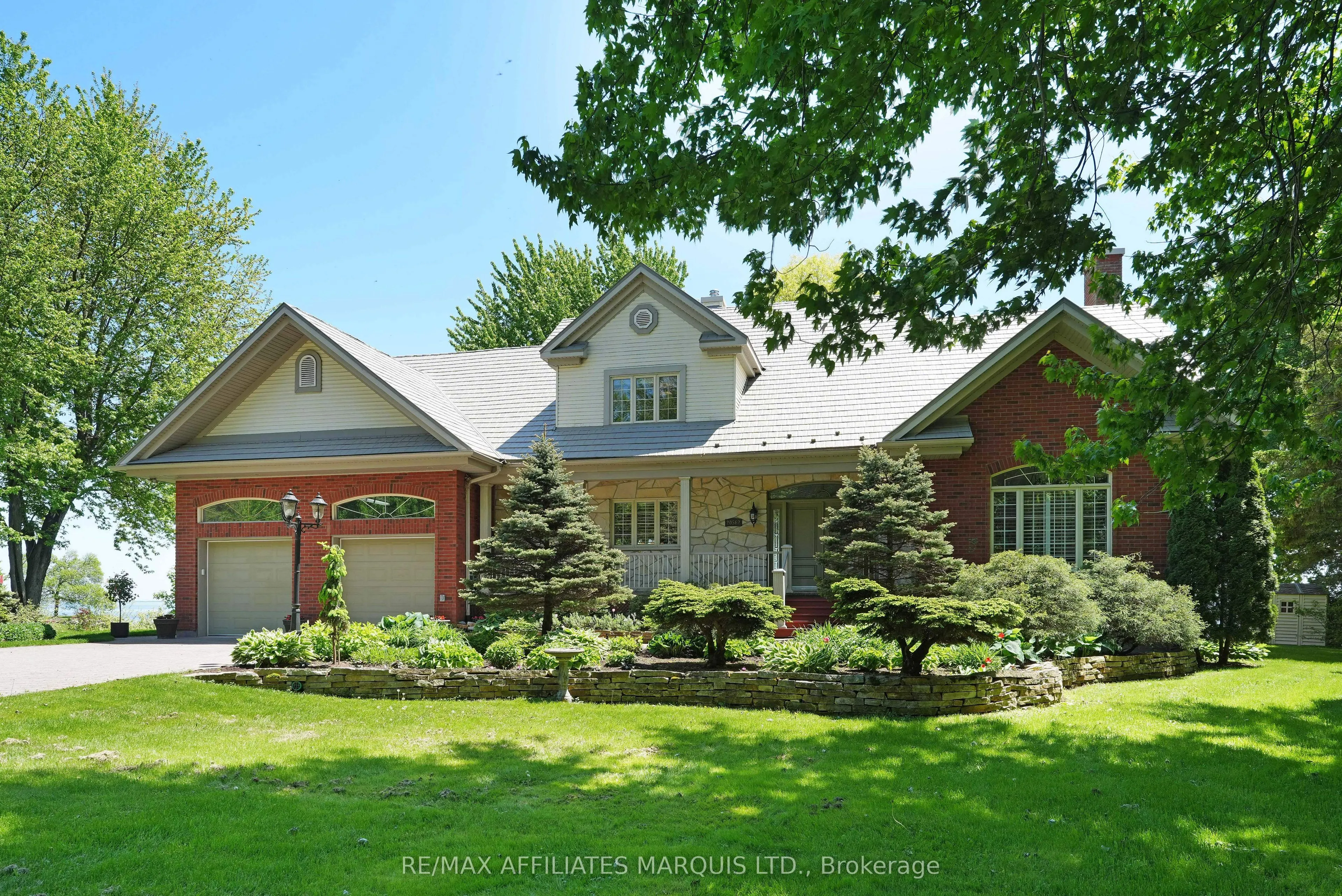 20562 Old Montreal Road
