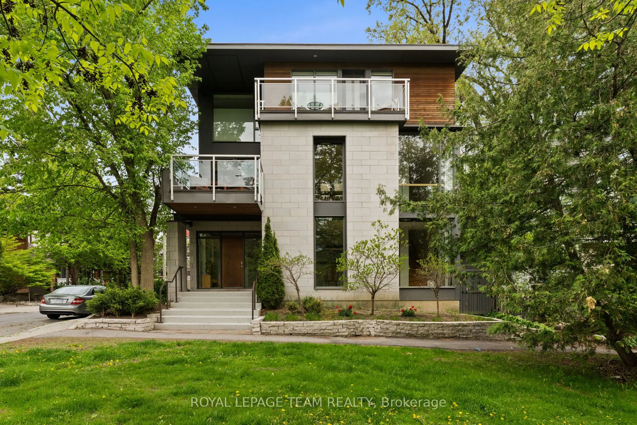 5 Rosedale Avenue