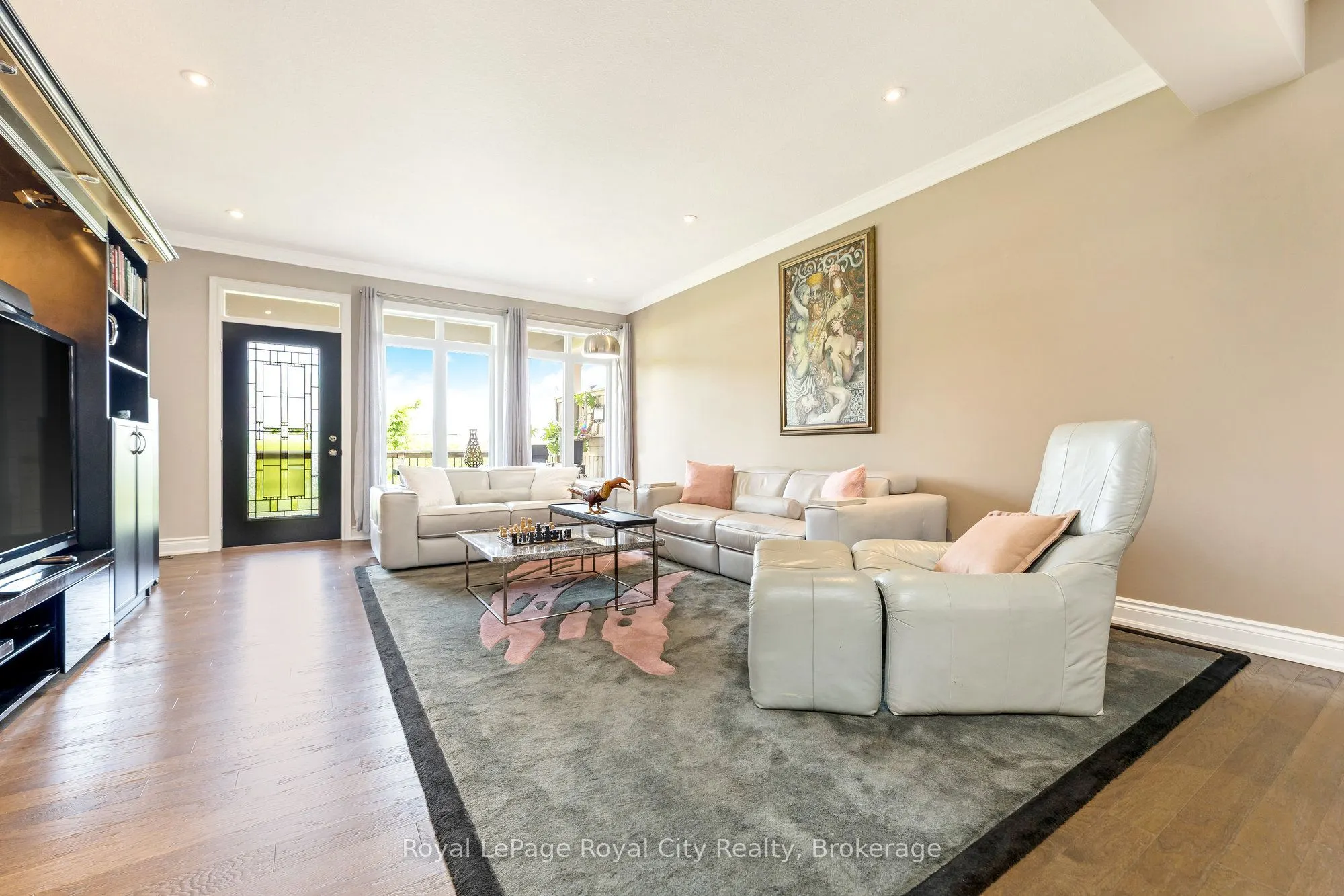 32 Chestnut Drive