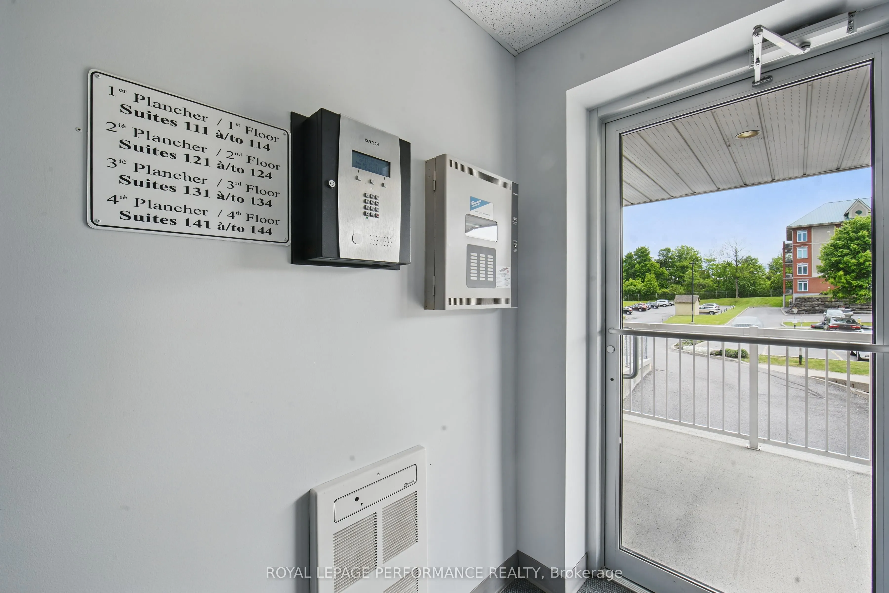 1404 Clement Street, #113