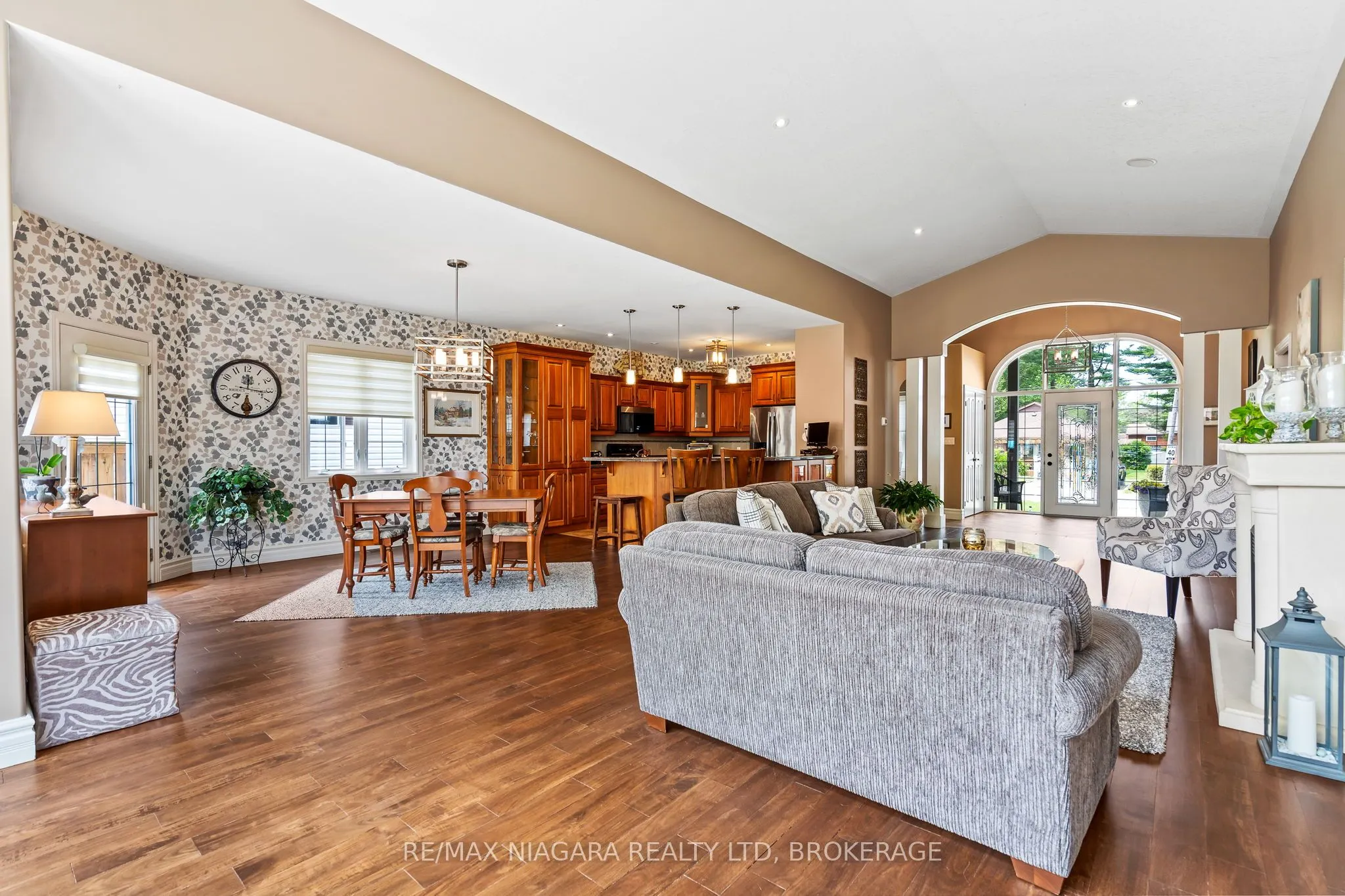 47 Rosemount Avenue