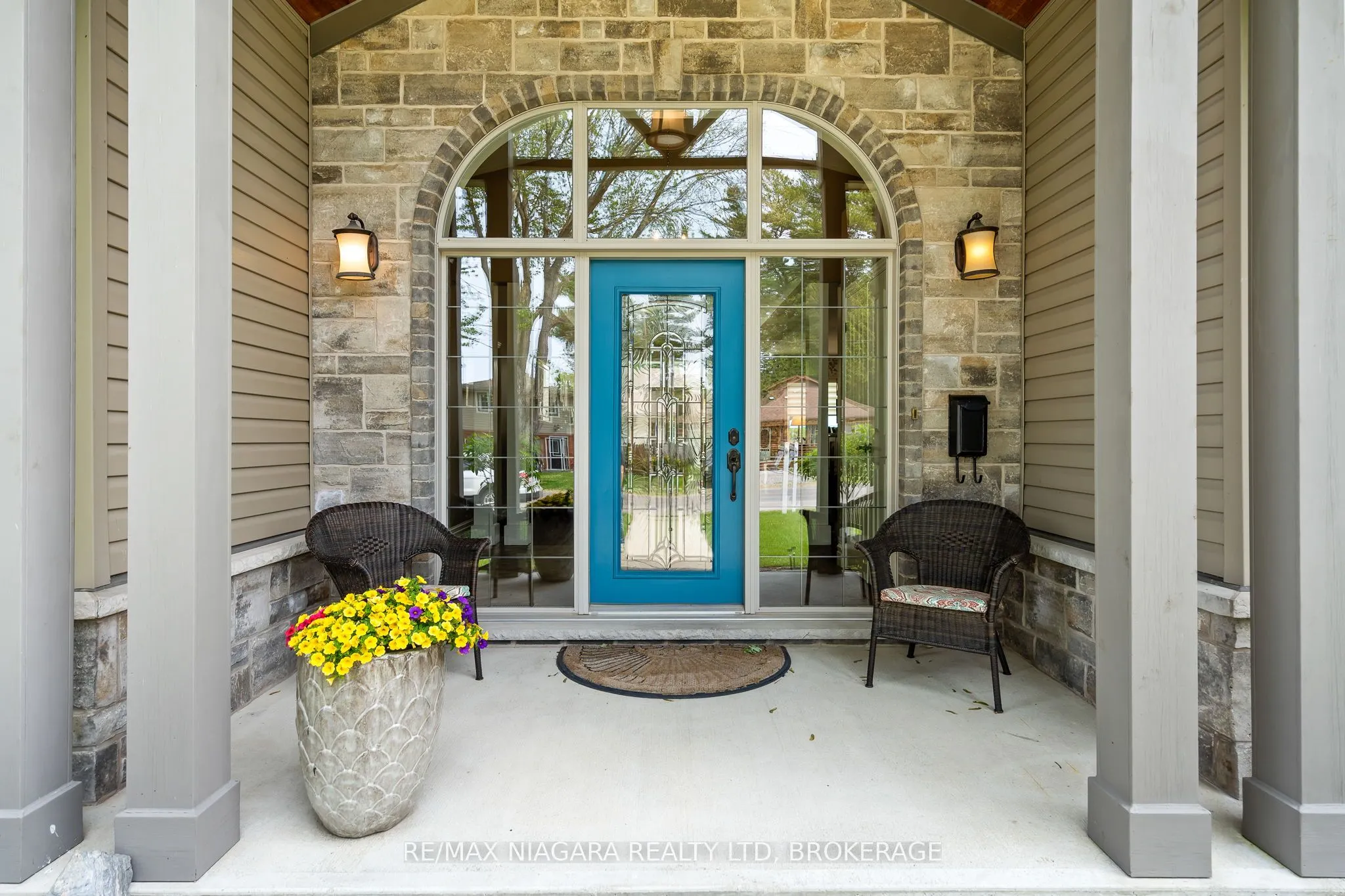 47 Rosemount Avenue