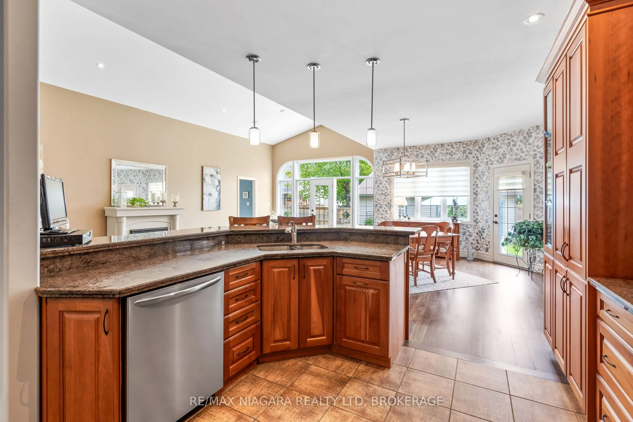 47 Rosemount Avenue