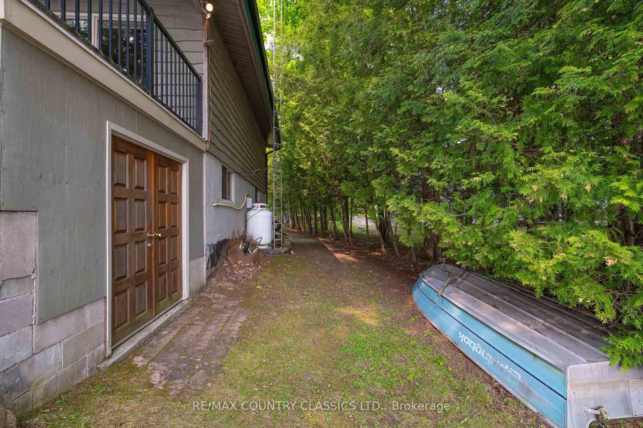 217 Moffat Road