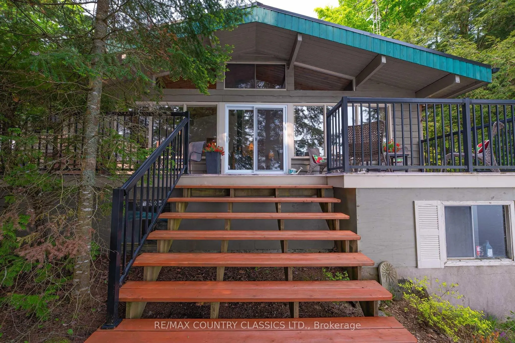 217 Moffat Road
