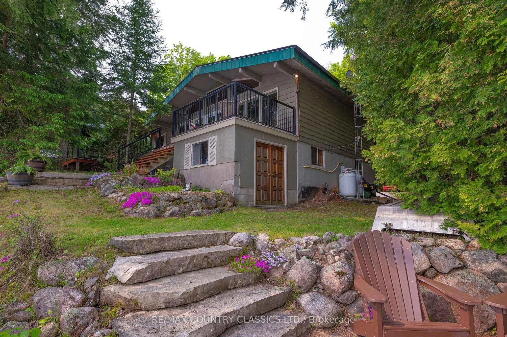 217 Moffat Road