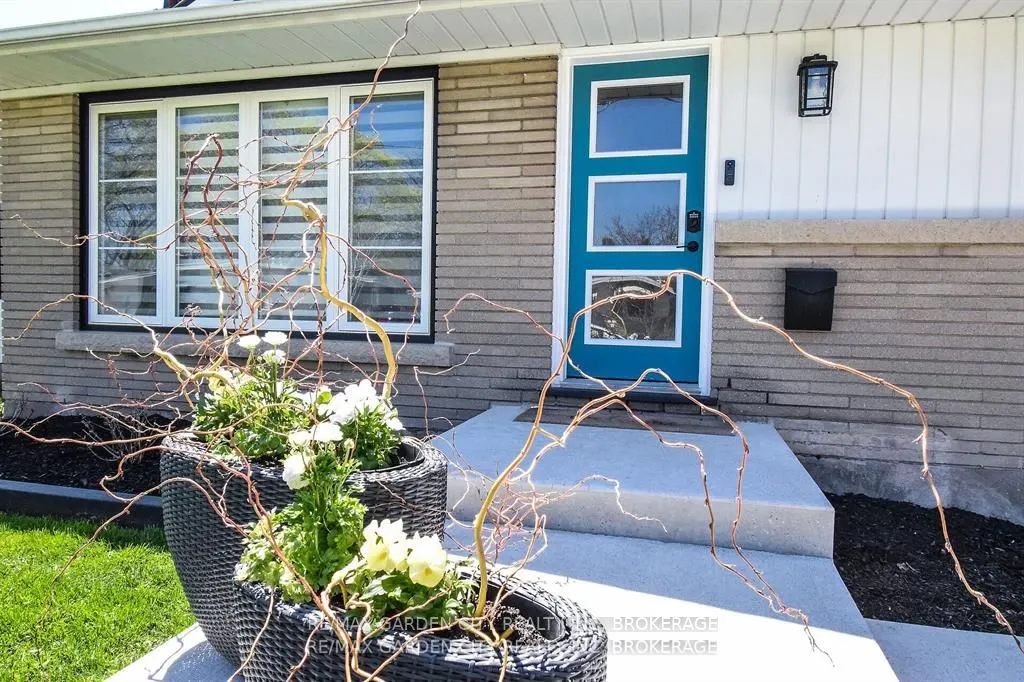 14 Elmridge Drive