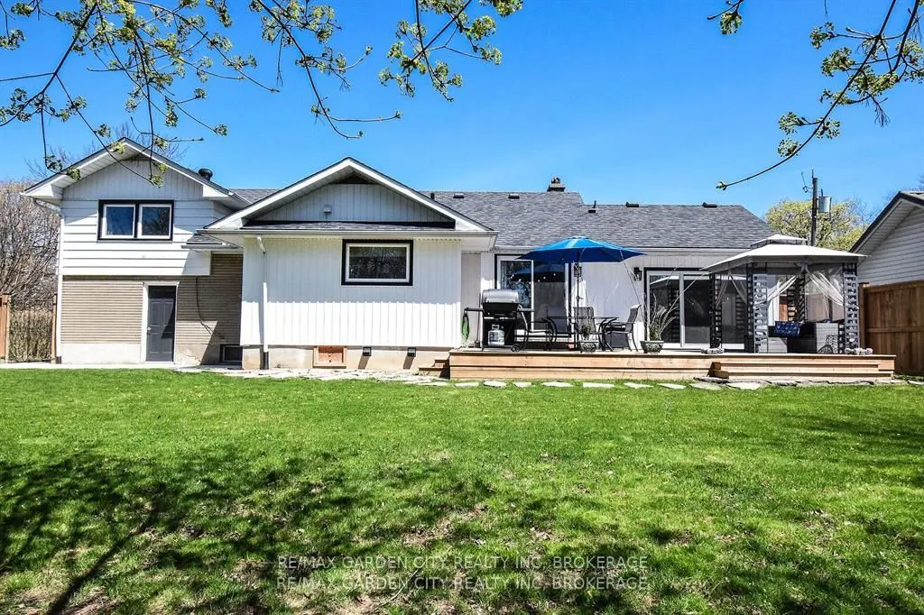14 Elmridge Drive