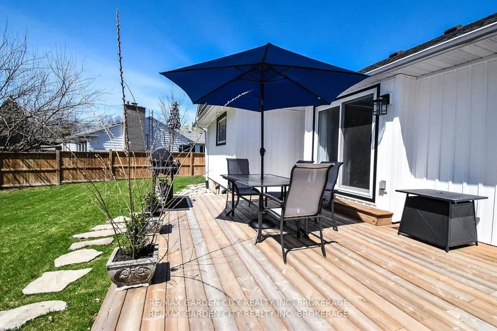 14 Elmridge Drive