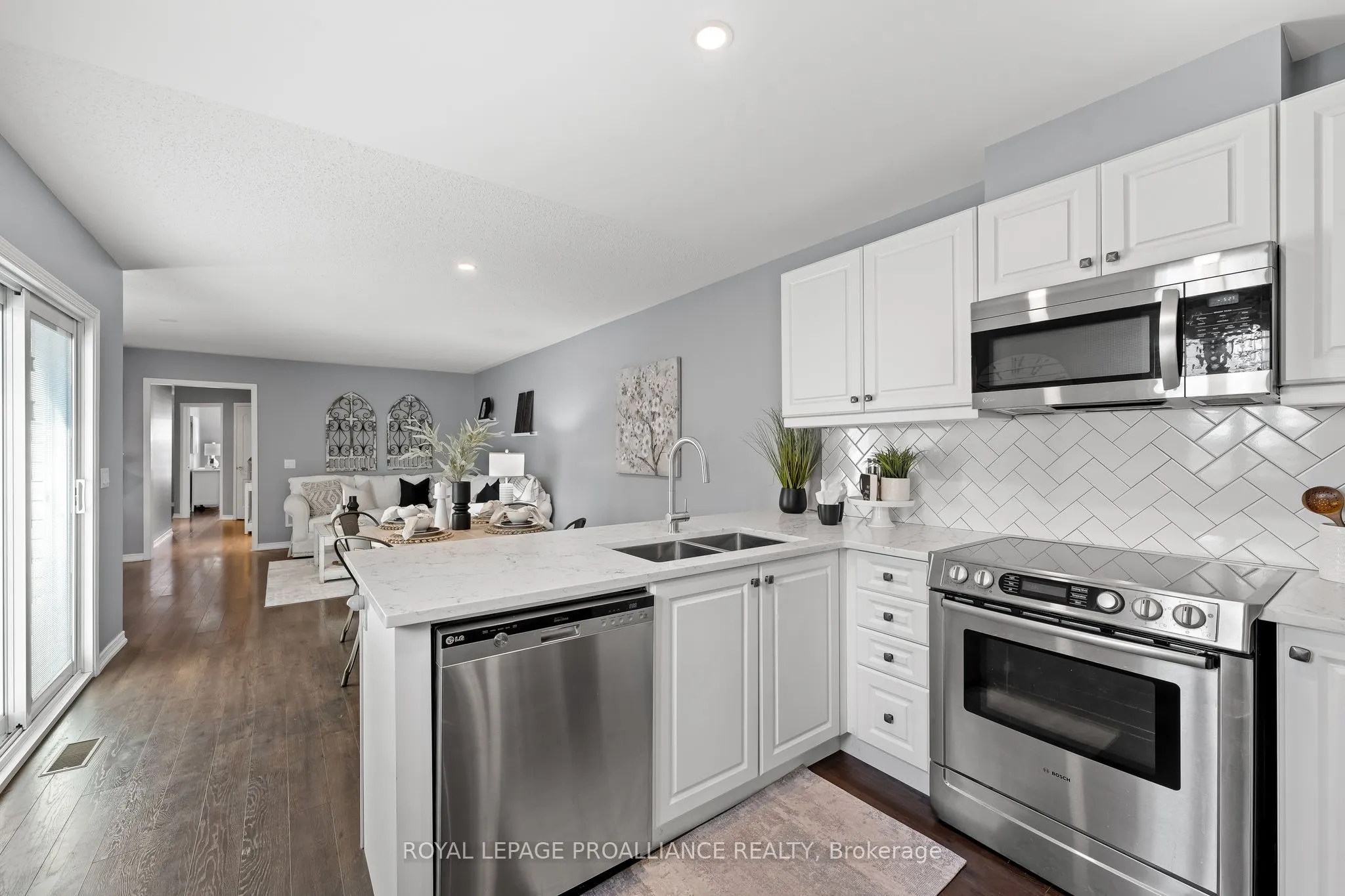 699 Henderson Drive