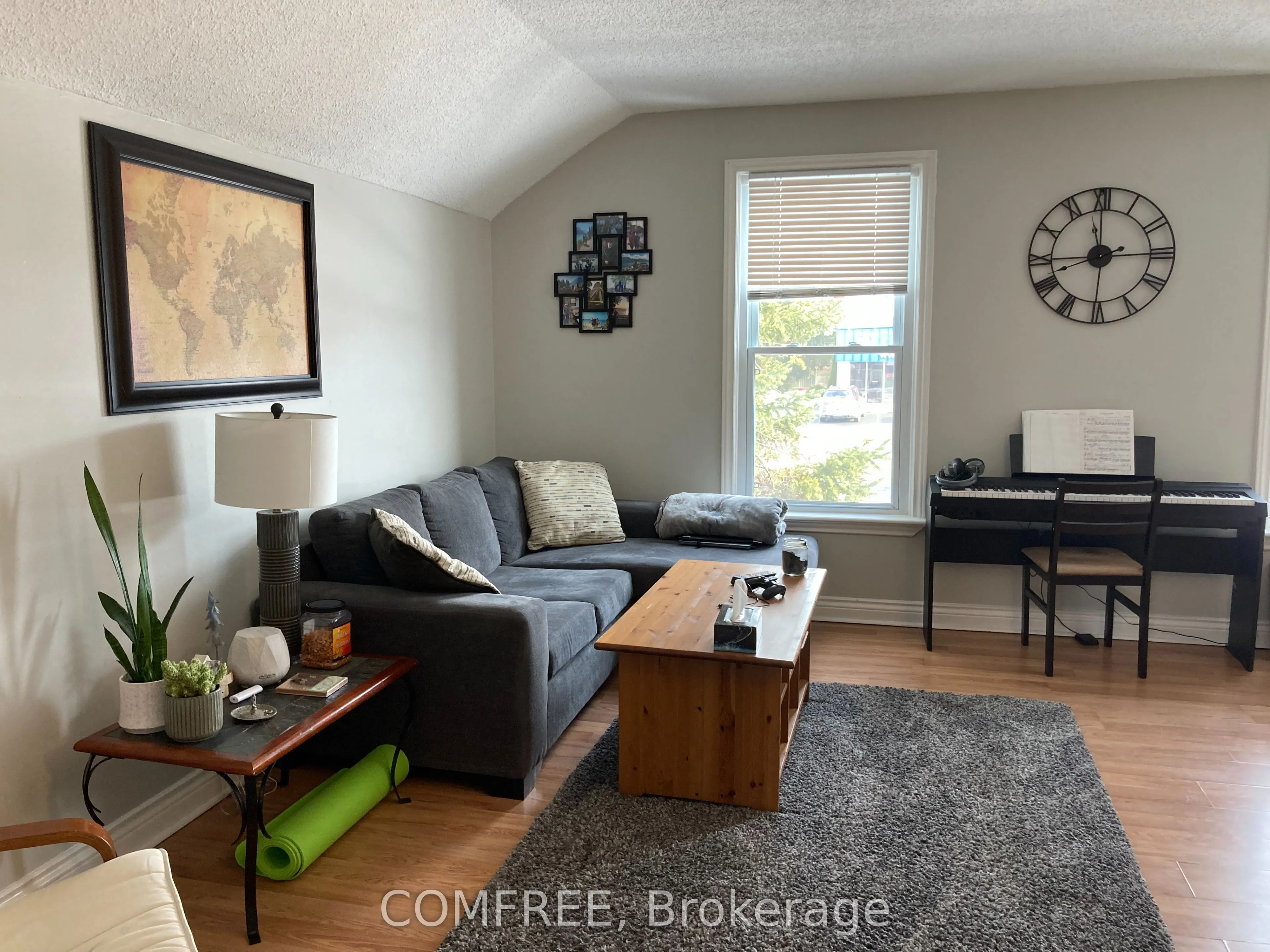 463 Division Street