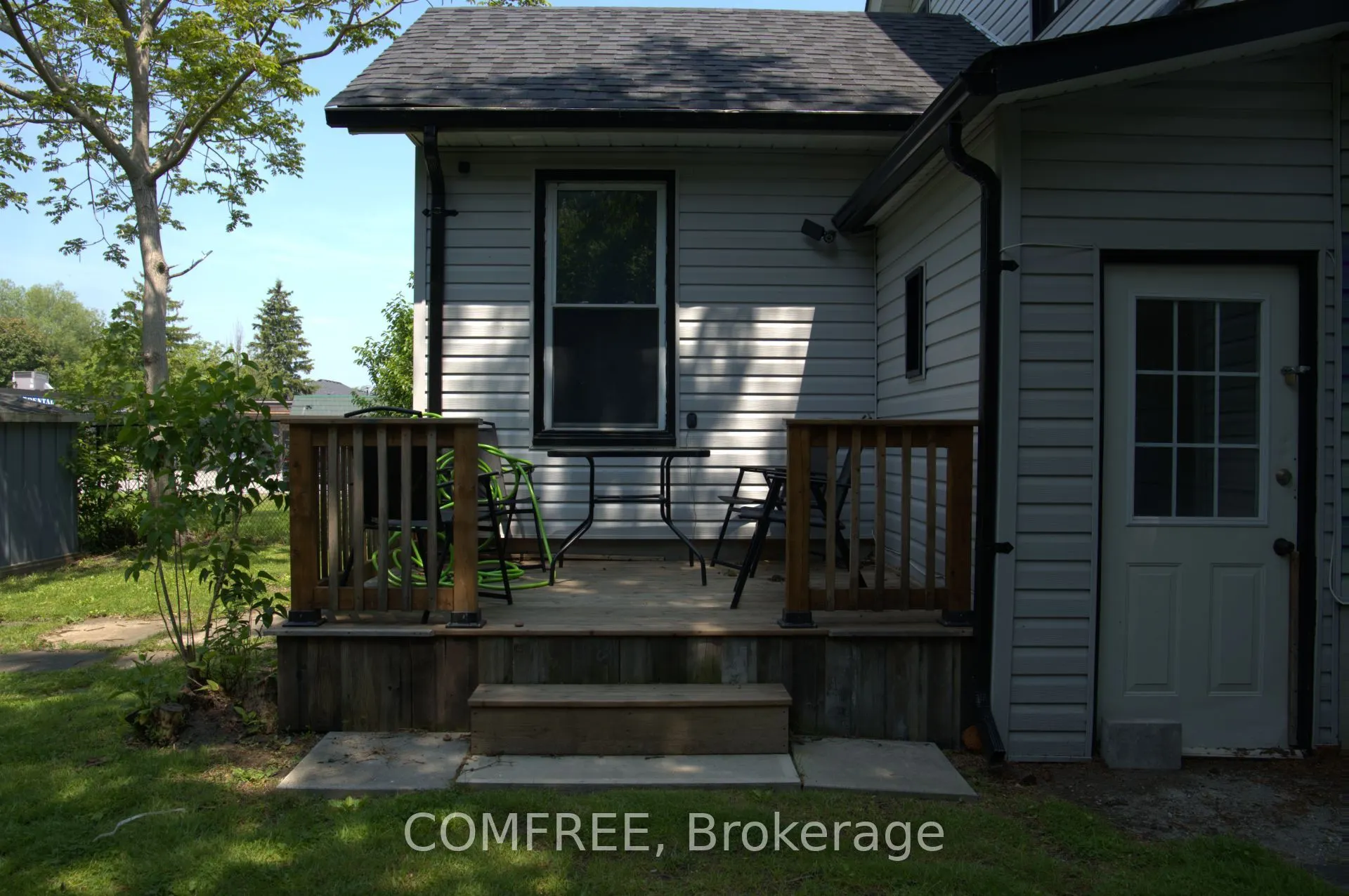 463 Division Street
