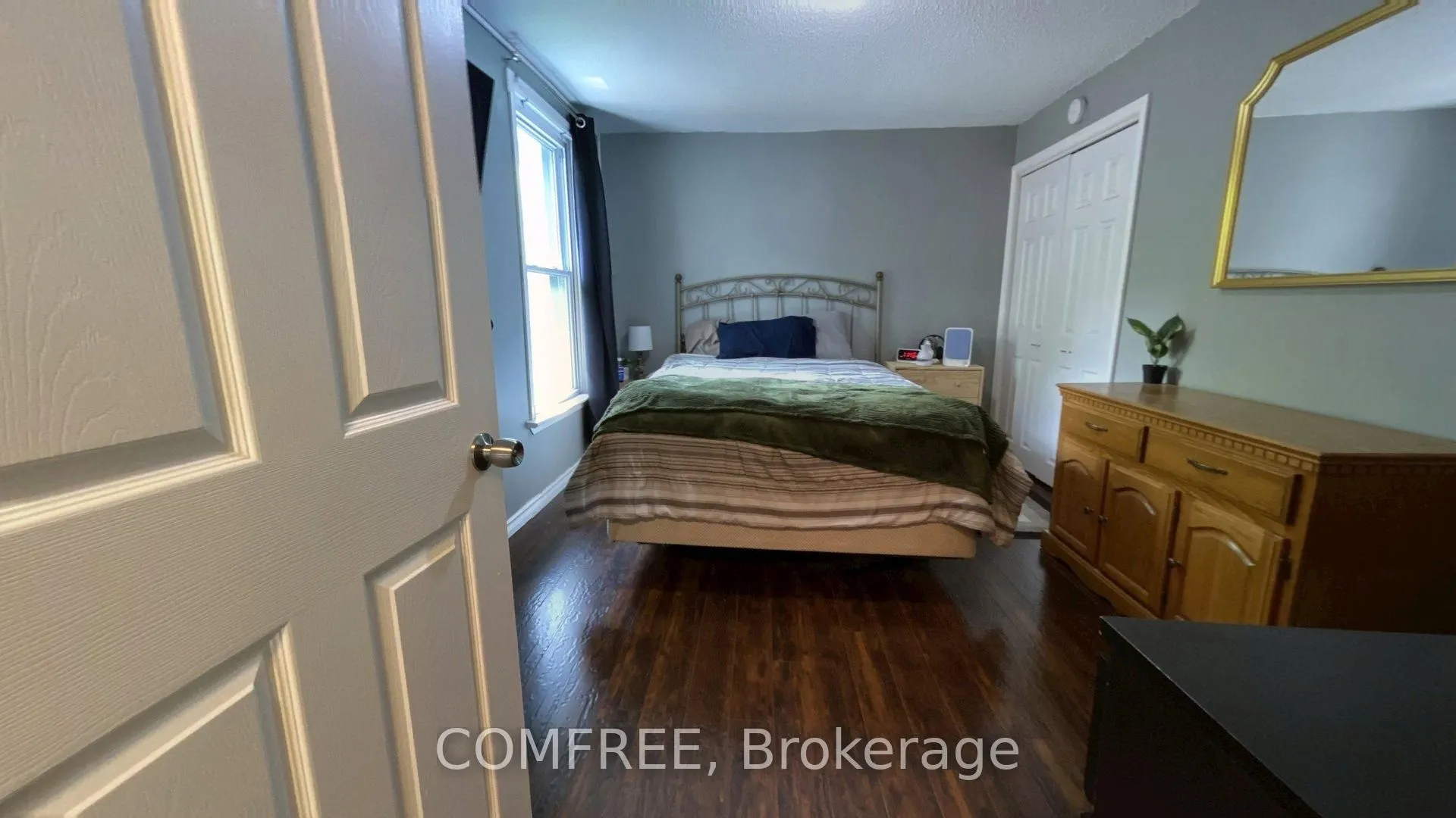 463 Division Street