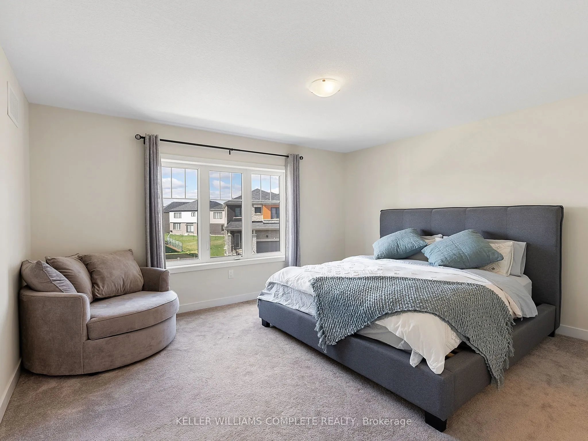 170 Whithorn Crescent