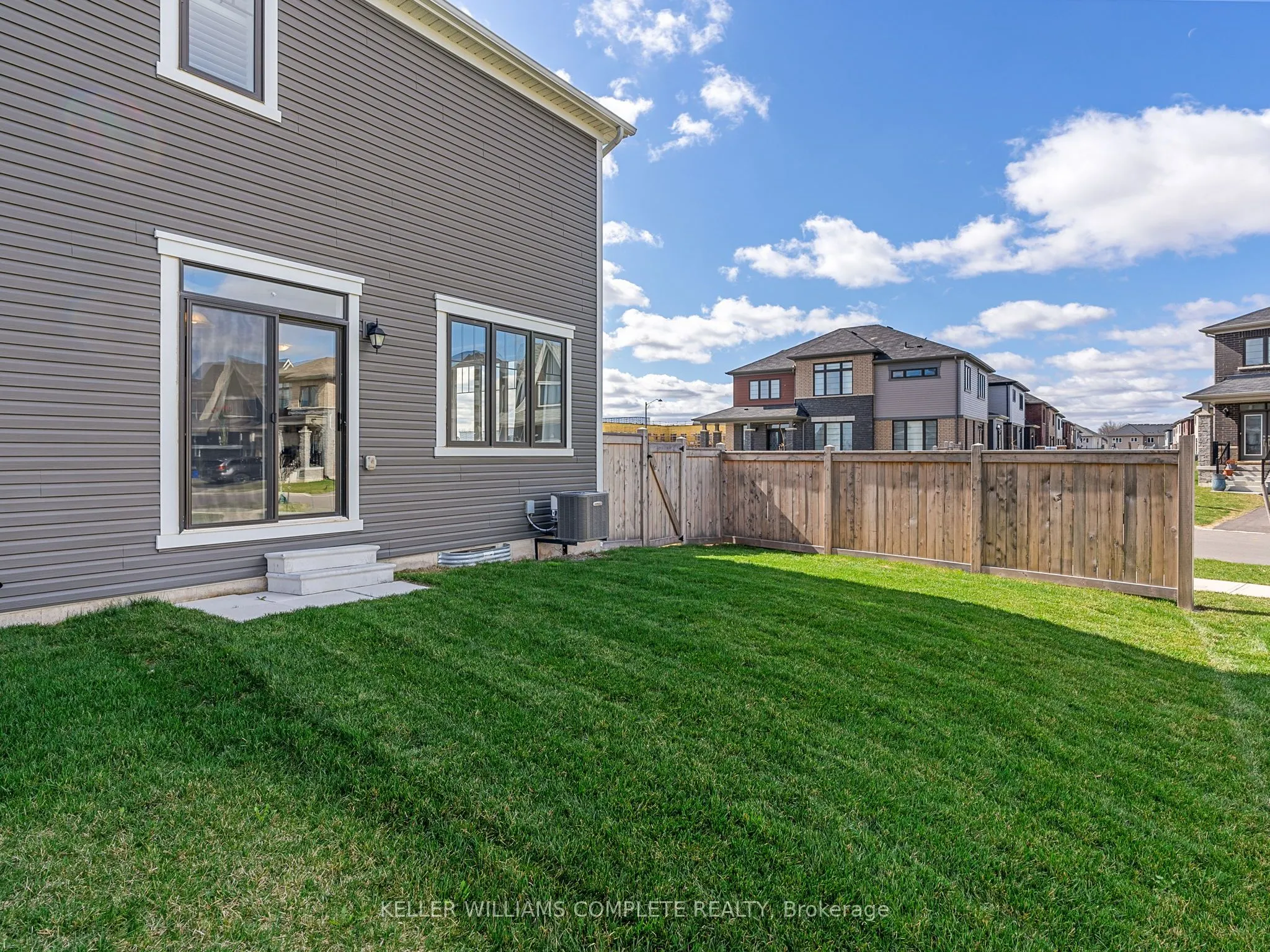 170 Whithorn Crescent