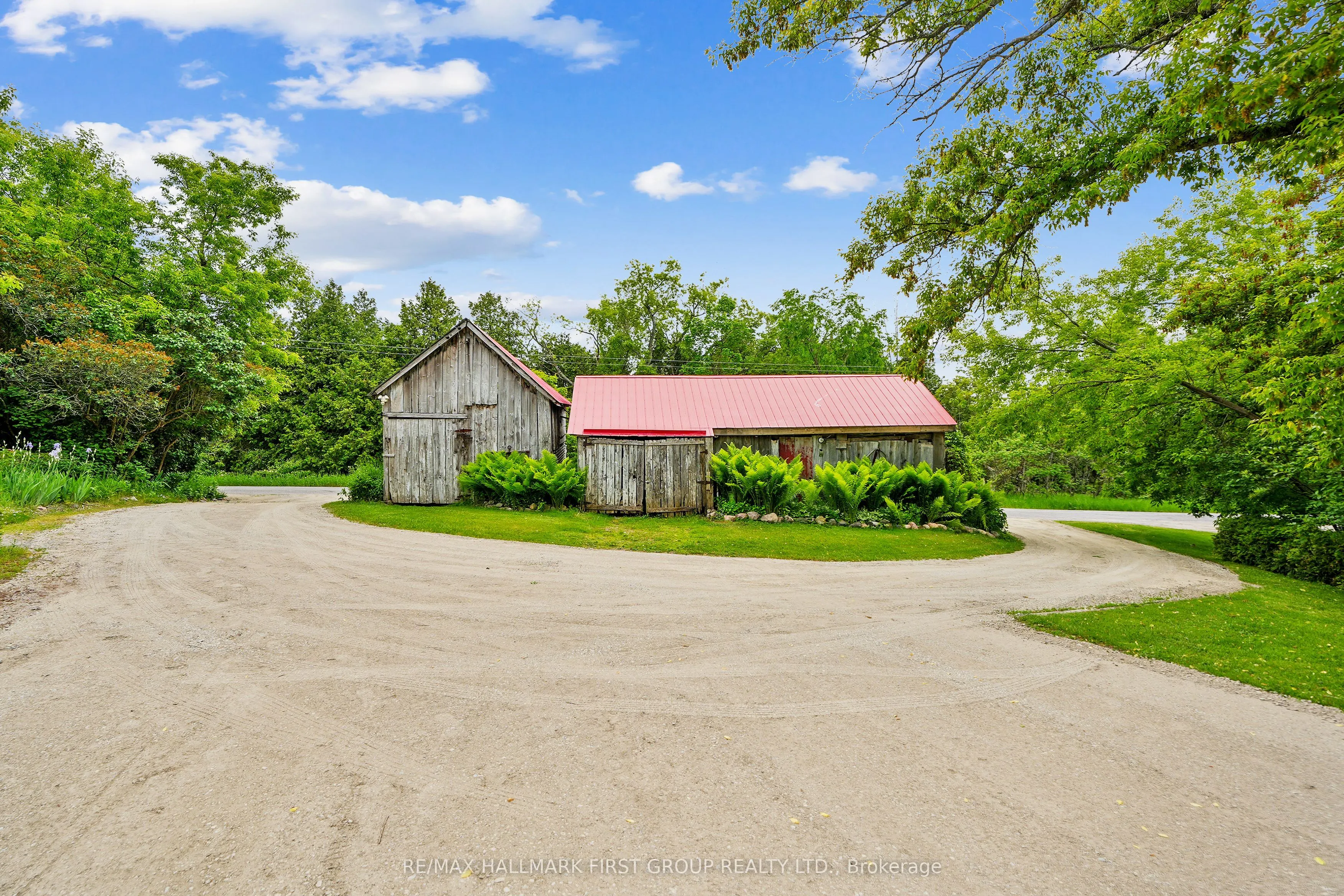 98 Concession 3 Road W